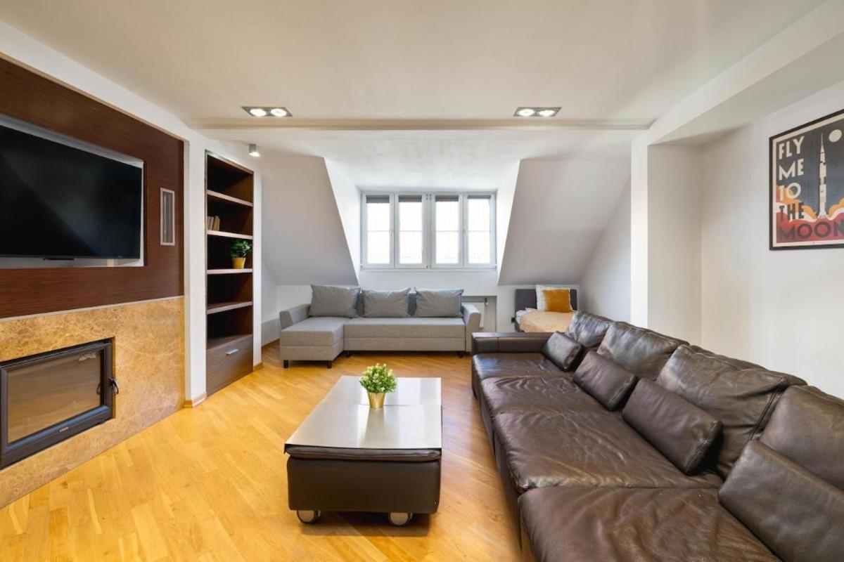 Golden Apartments Warsaw - Elegant & Stylish 3-Floor Apartment - Warsaw Old Town