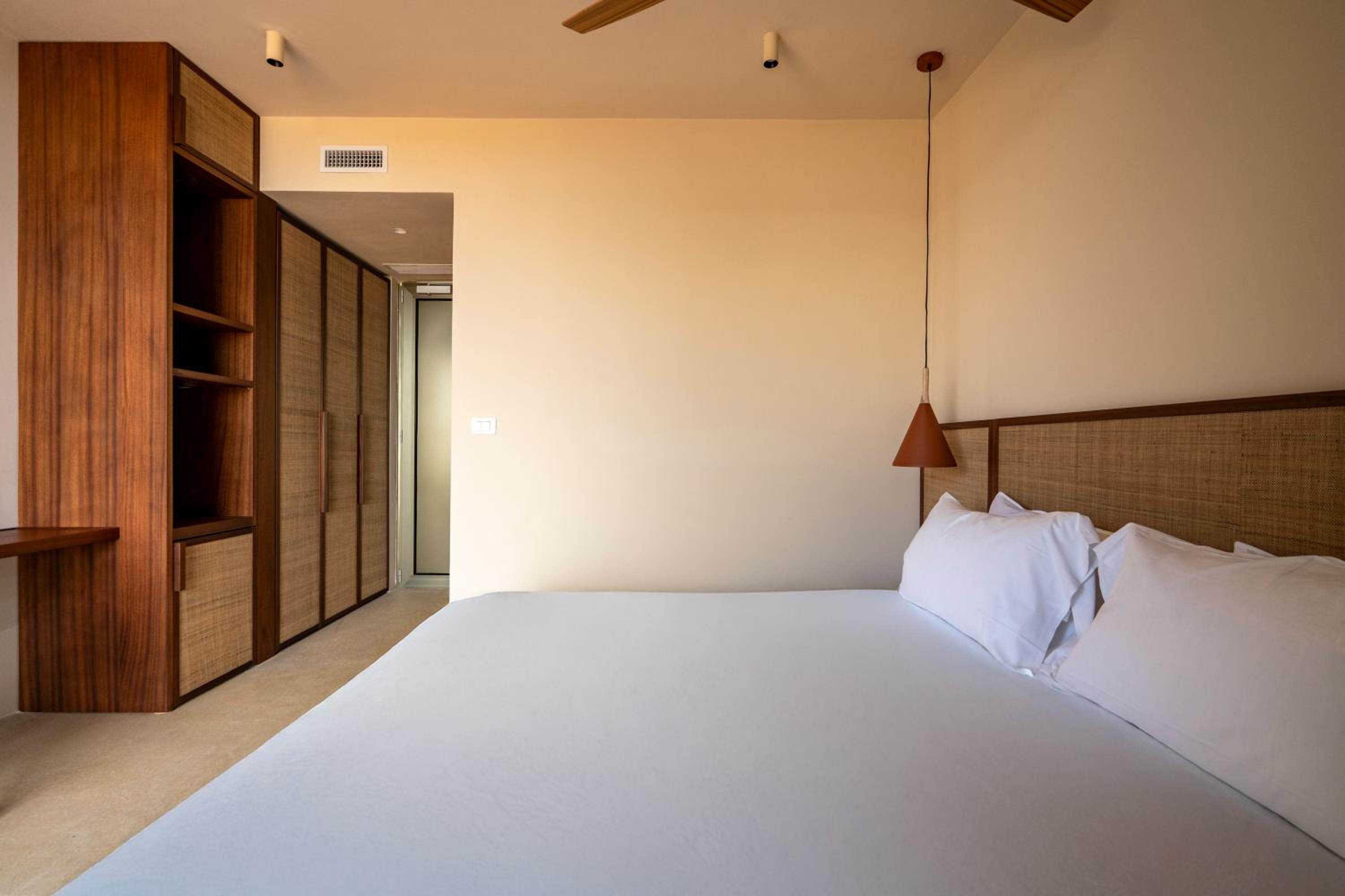 Botanico Villa & Suites