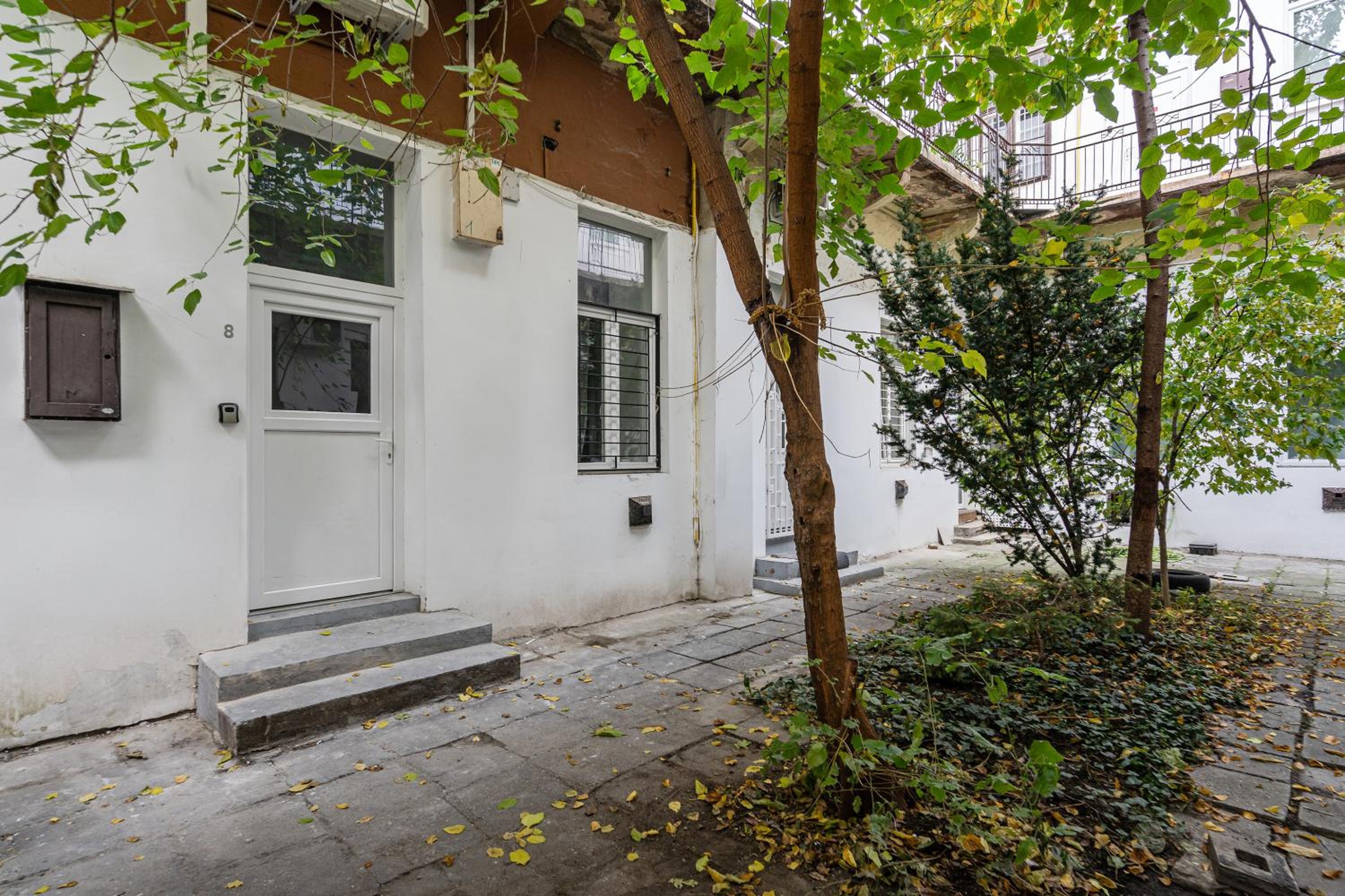S13- Boutique Apartments, Best Location, by BQA