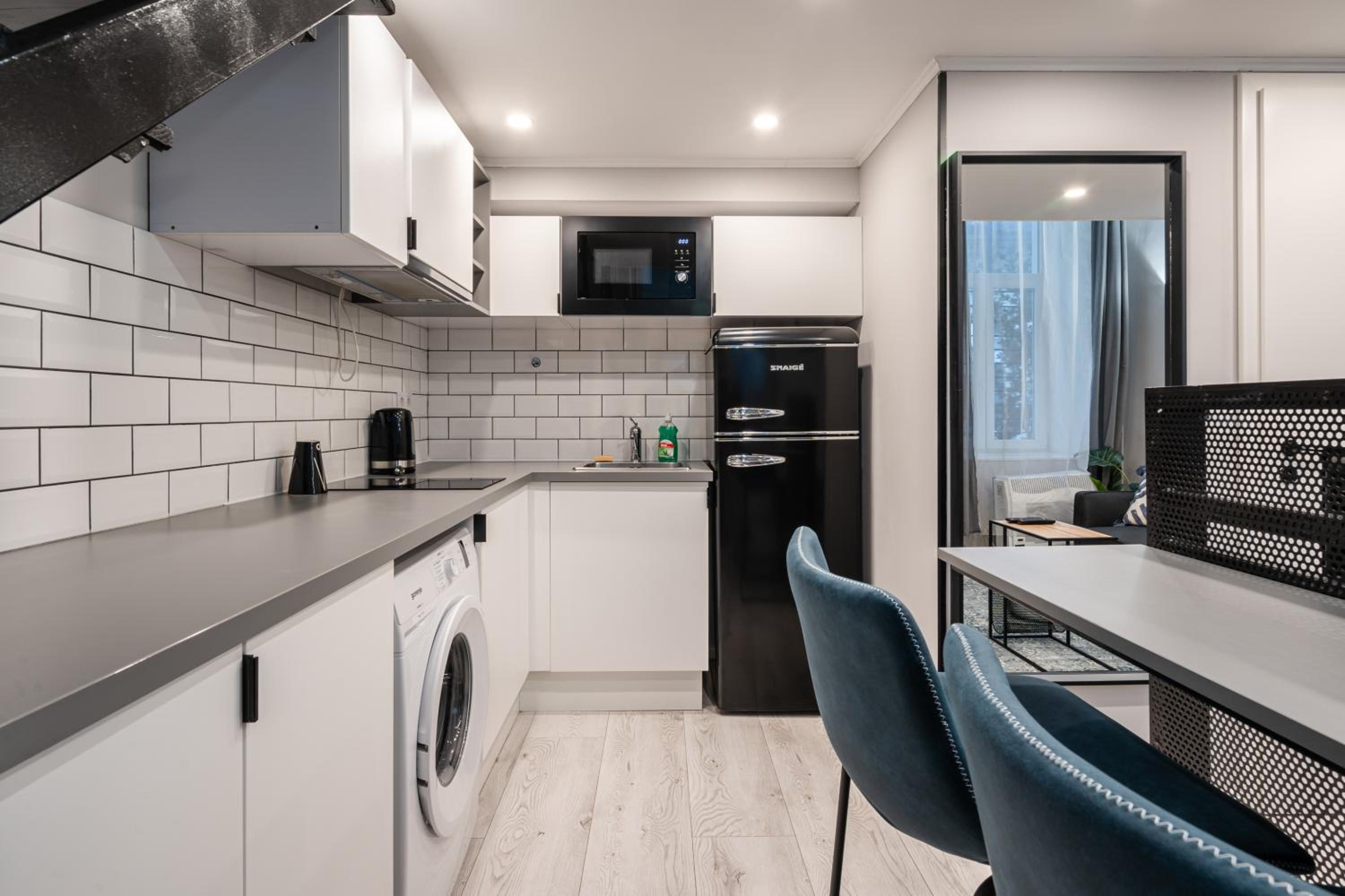 S13- Boutique Apartments, Best Location, by BQA