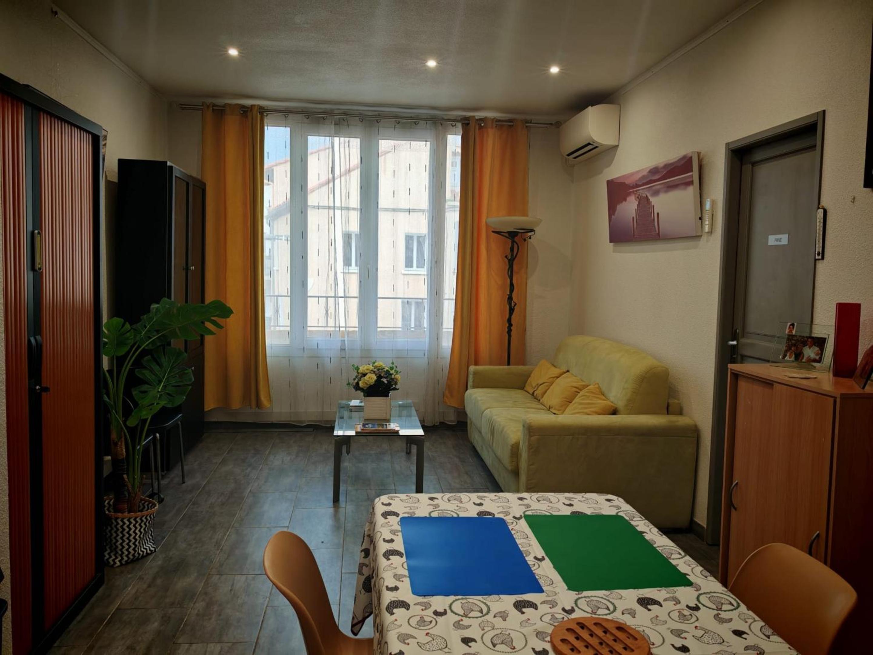 Hostel-Élisée-Perpignan