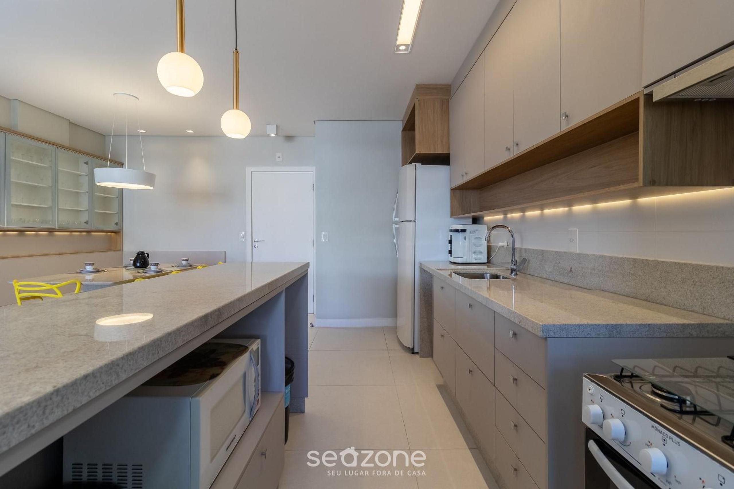 Apart Near the Beach in Cond. w/ Pool ADC0205