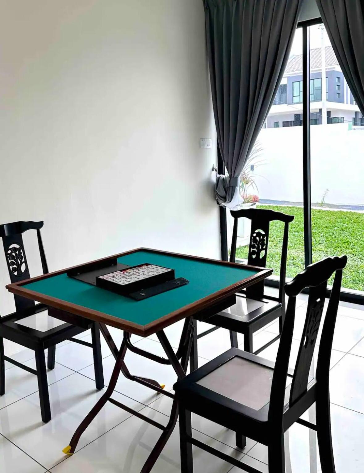 Ipoh Lahat Mines Private Pool Lake Villa by IWH Suites