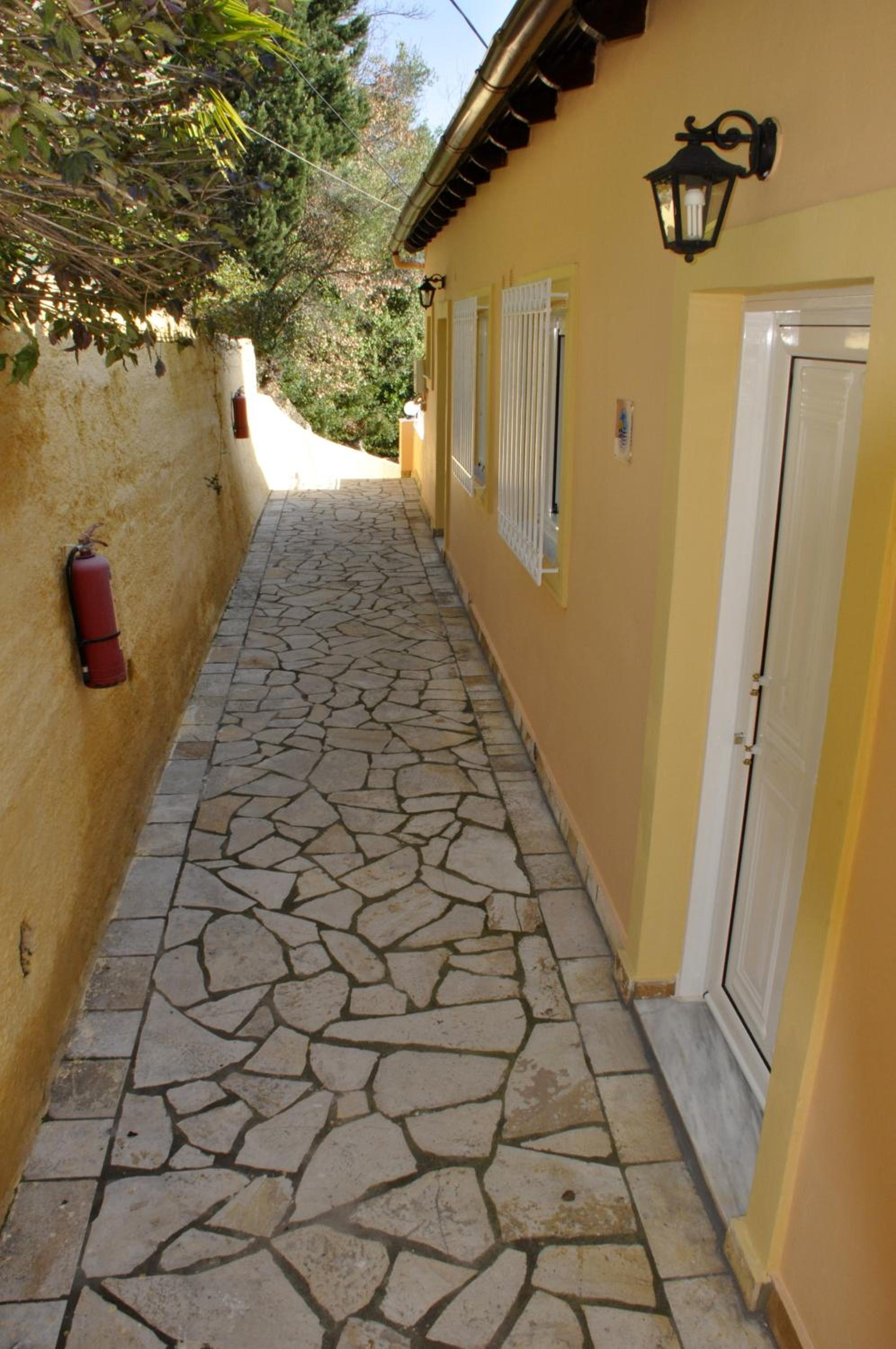 Photo 46