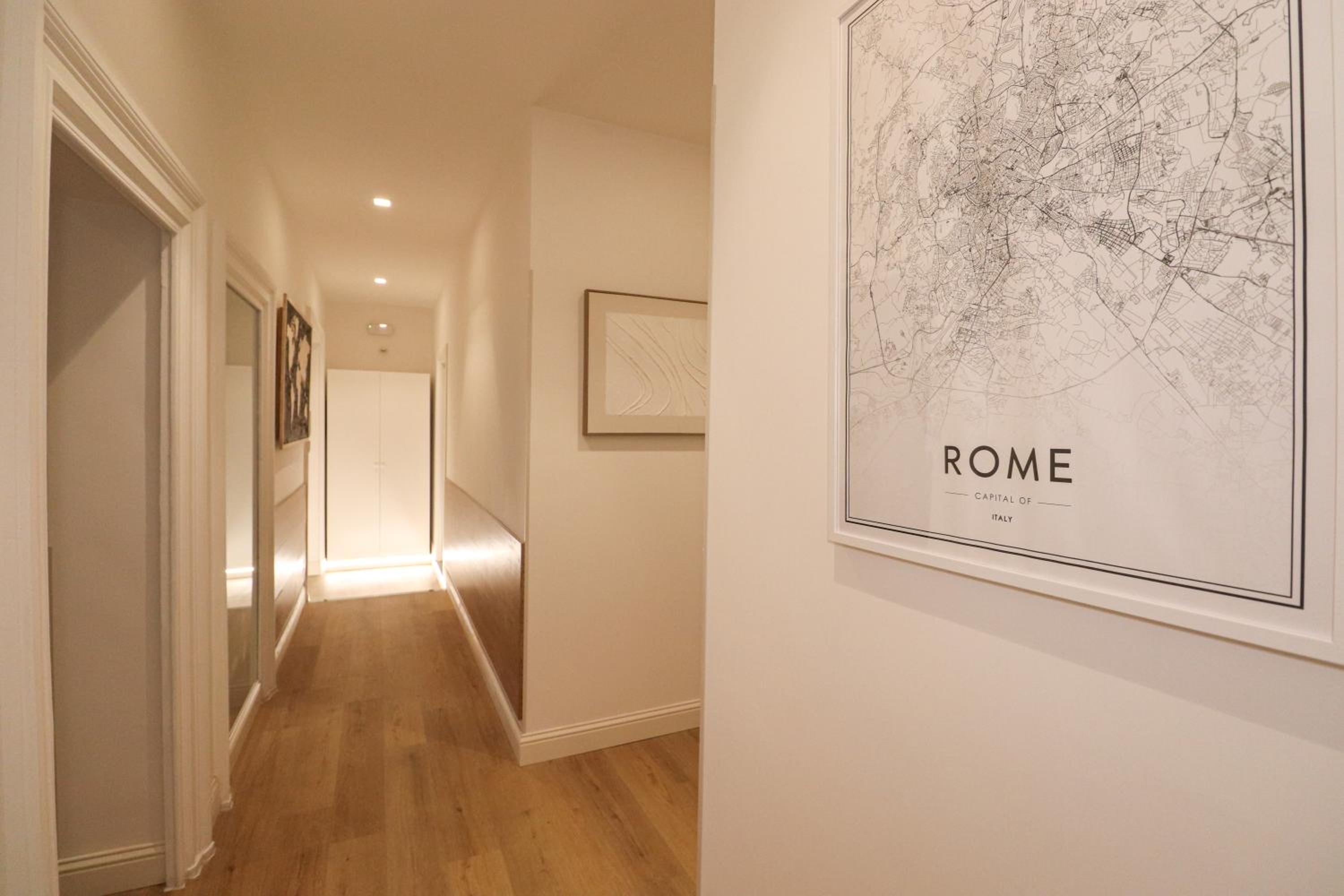 St Peter & Vatican Luxury Suites - Boutique Suites in Rome Centre & Vatican - AC, Wifi & Metro 5 min