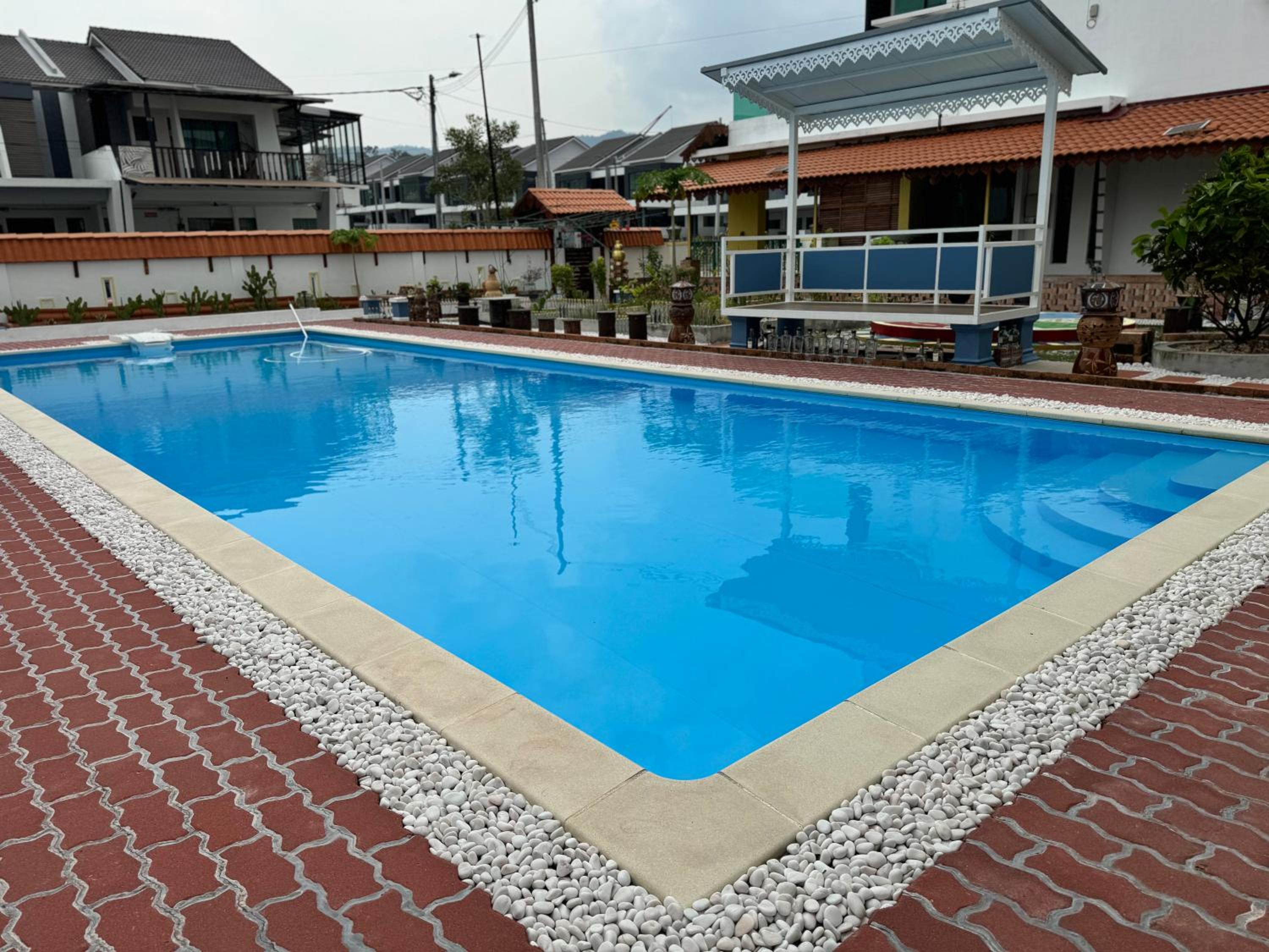 Ipoh Lahat Mines Private Pool Lake Villa by IWH Suites