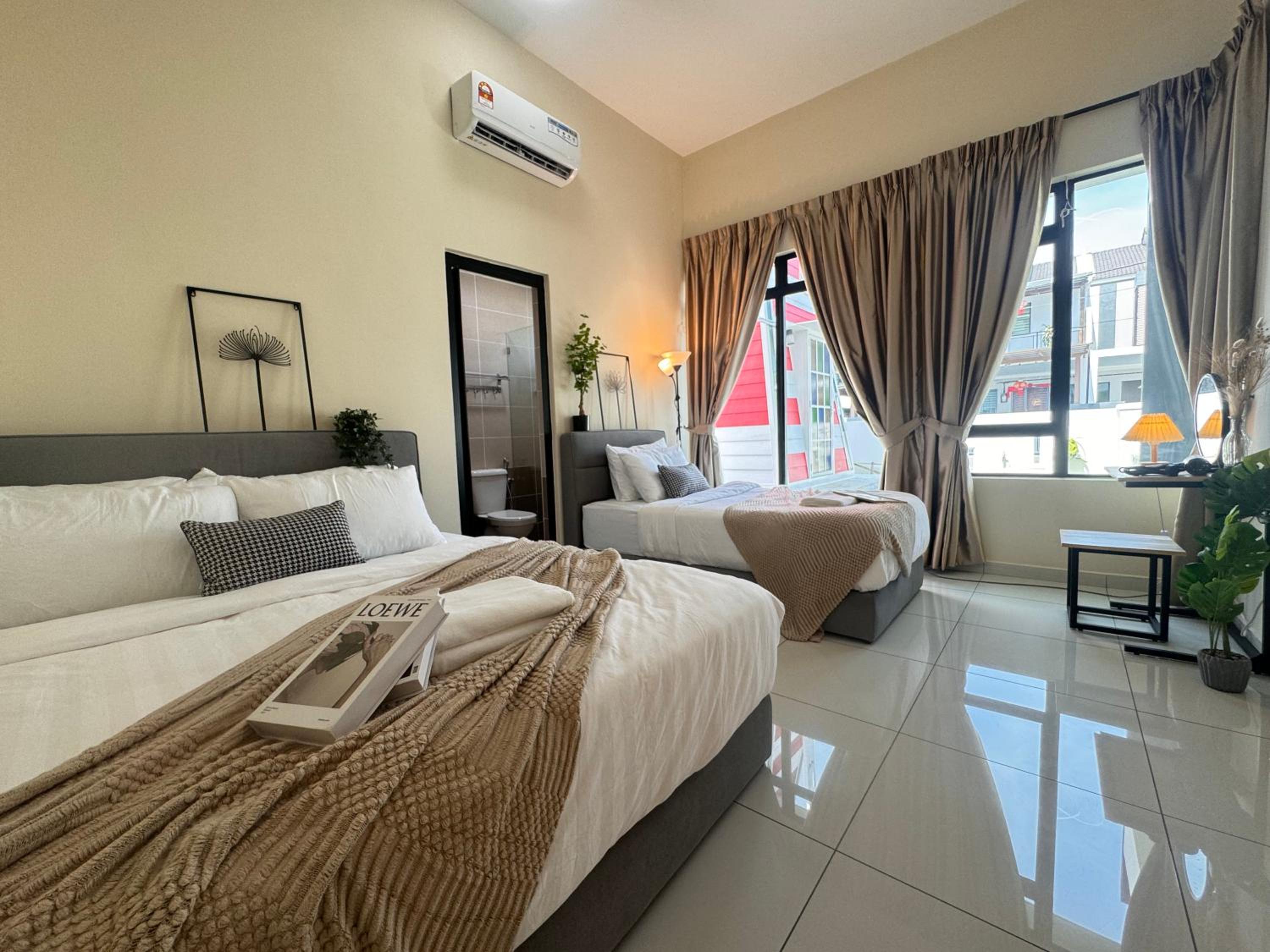 Ipoh Lahat Mines Private Pool Lake Villa by IWH Suites