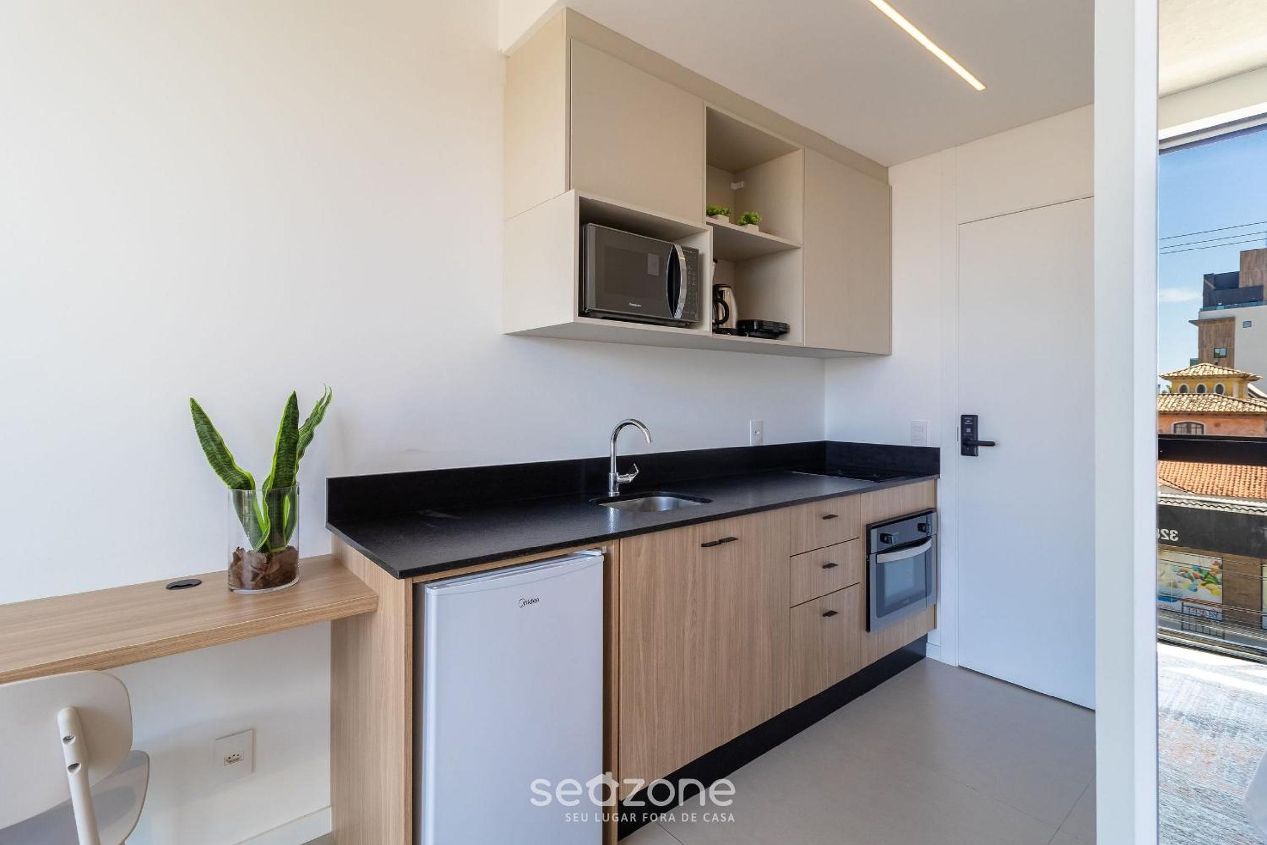 Studios in Building with Swimming Pool in Jurerê - SOT