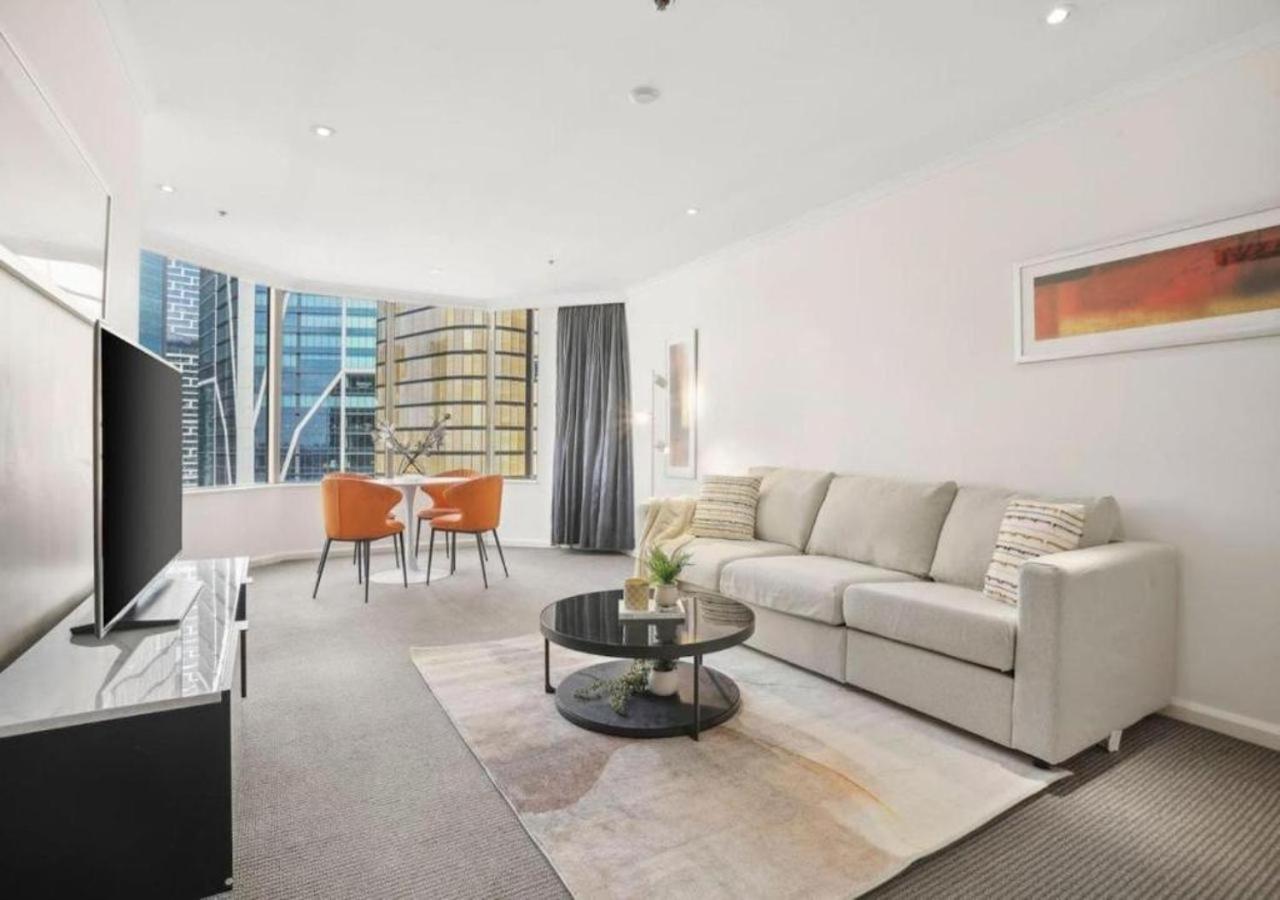 Breathtaking Harbour Bridge Views In Prime Locale