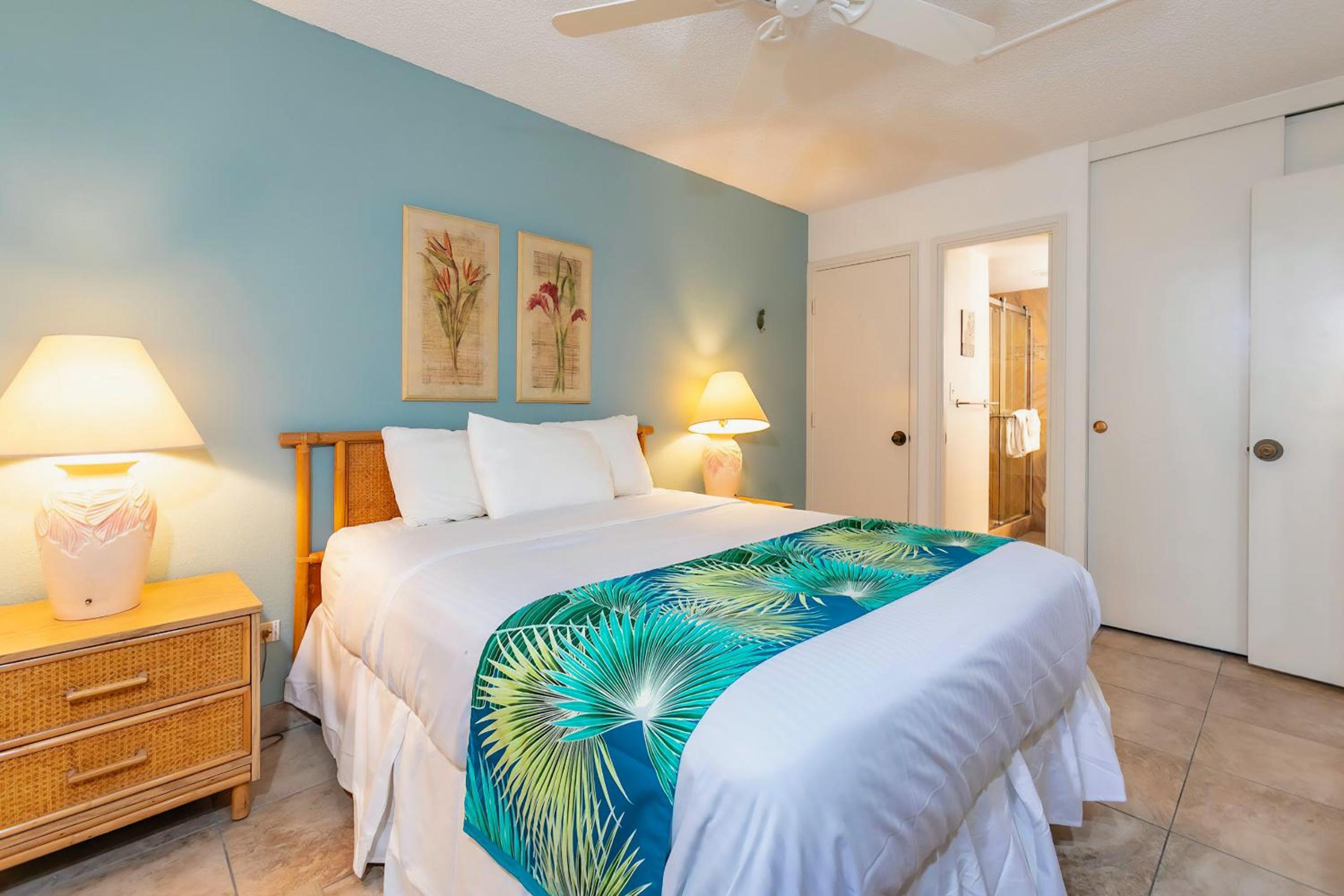 Kamaole Sands 7-206 - Renovated, Courtyard Views, Steps to the Beach, AC