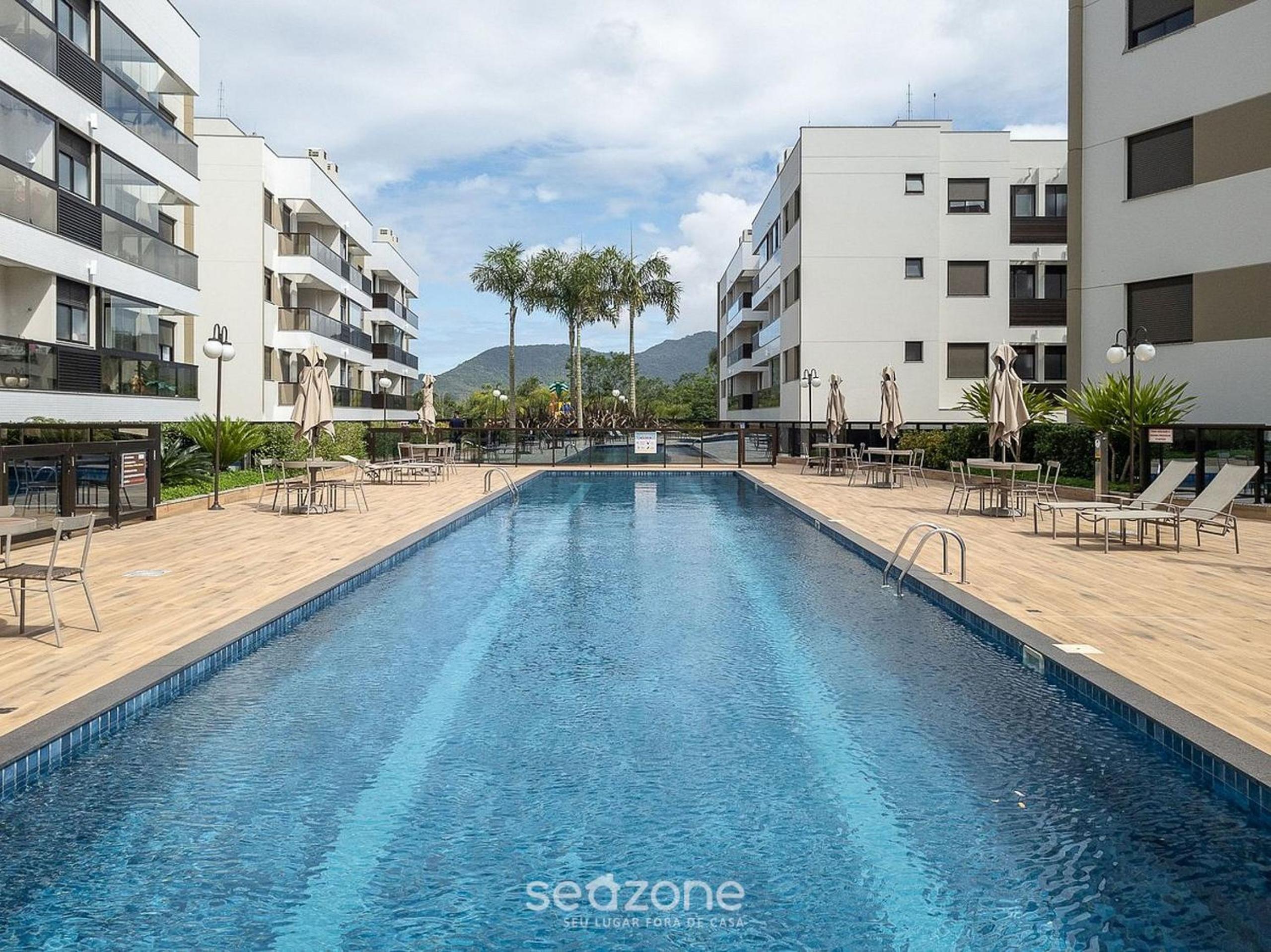 Apart Near the Beach in Cond. w/ Pool ADC0205