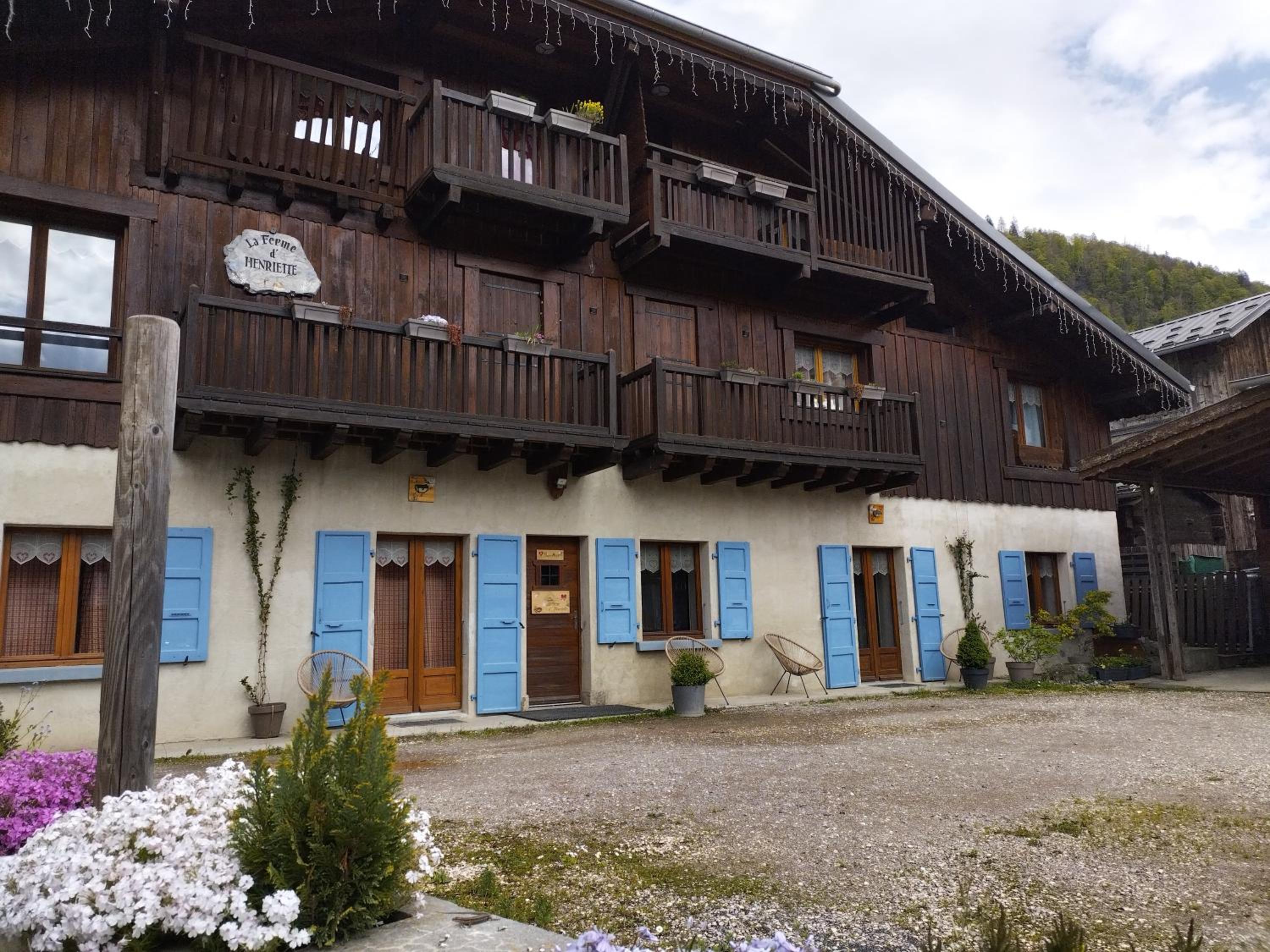 Photo 44