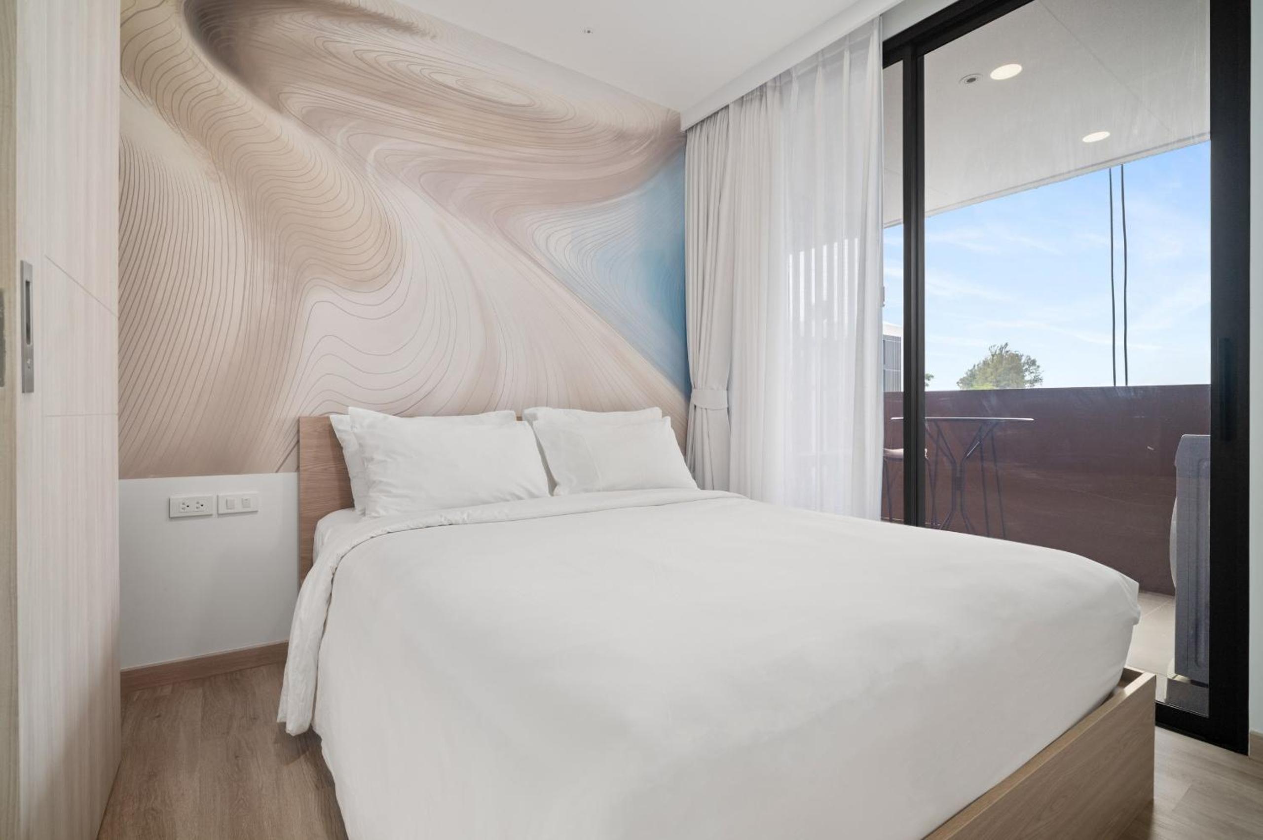 Skypark Aurora in Laguna by Banyan Living