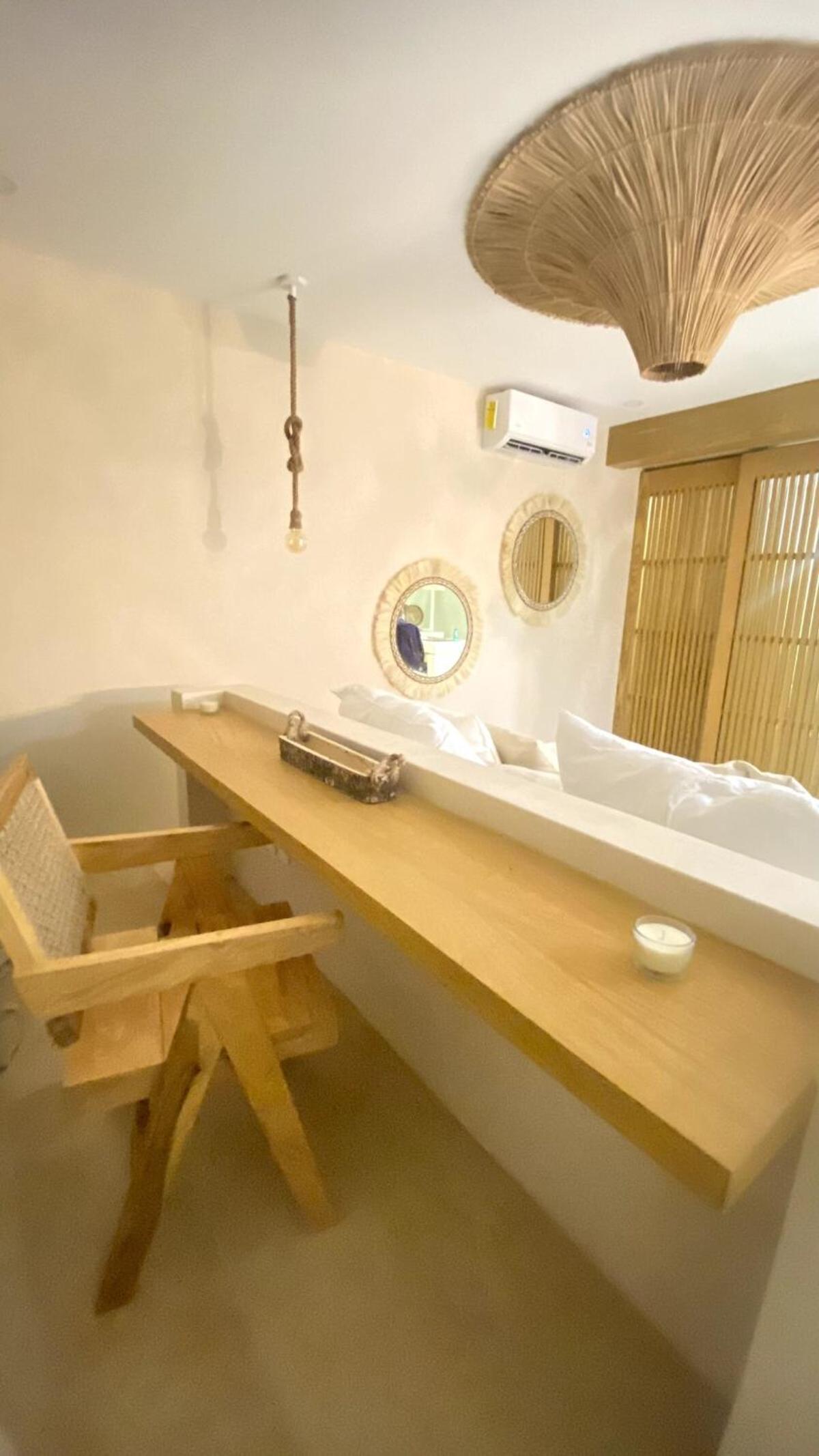 New Villa with bathtub and Jacuzzi