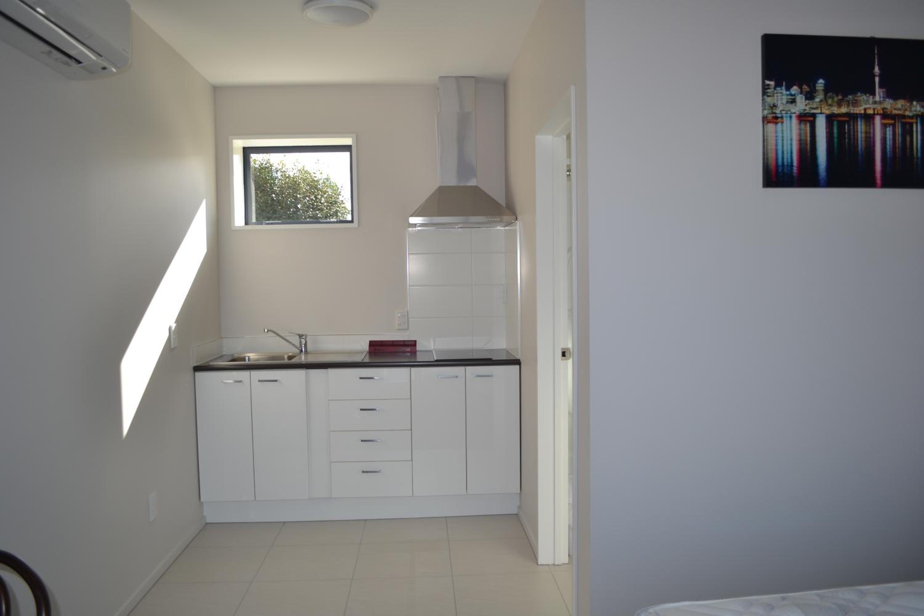 319 Addington Motel