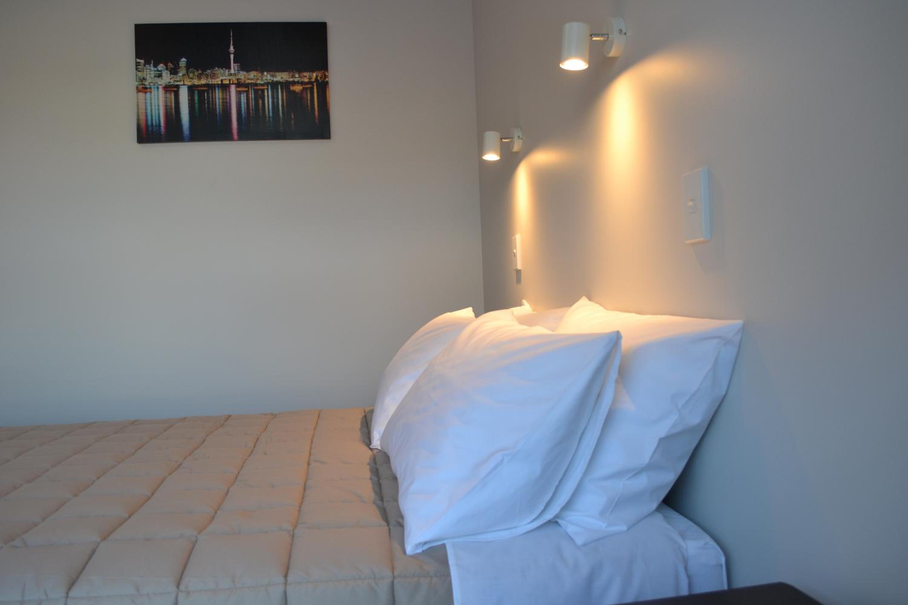 319 Addington Motel