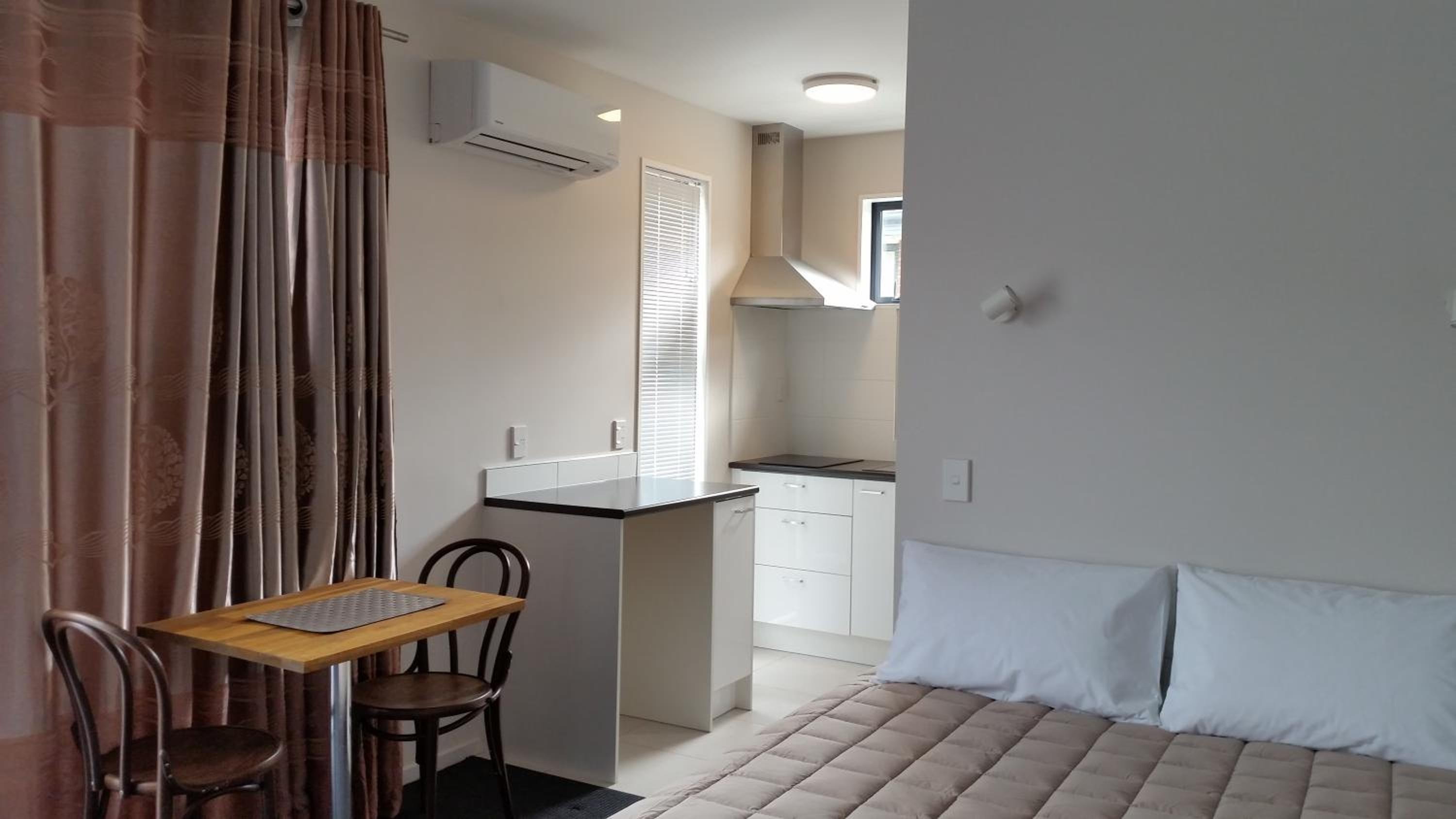 319 Addington Motel