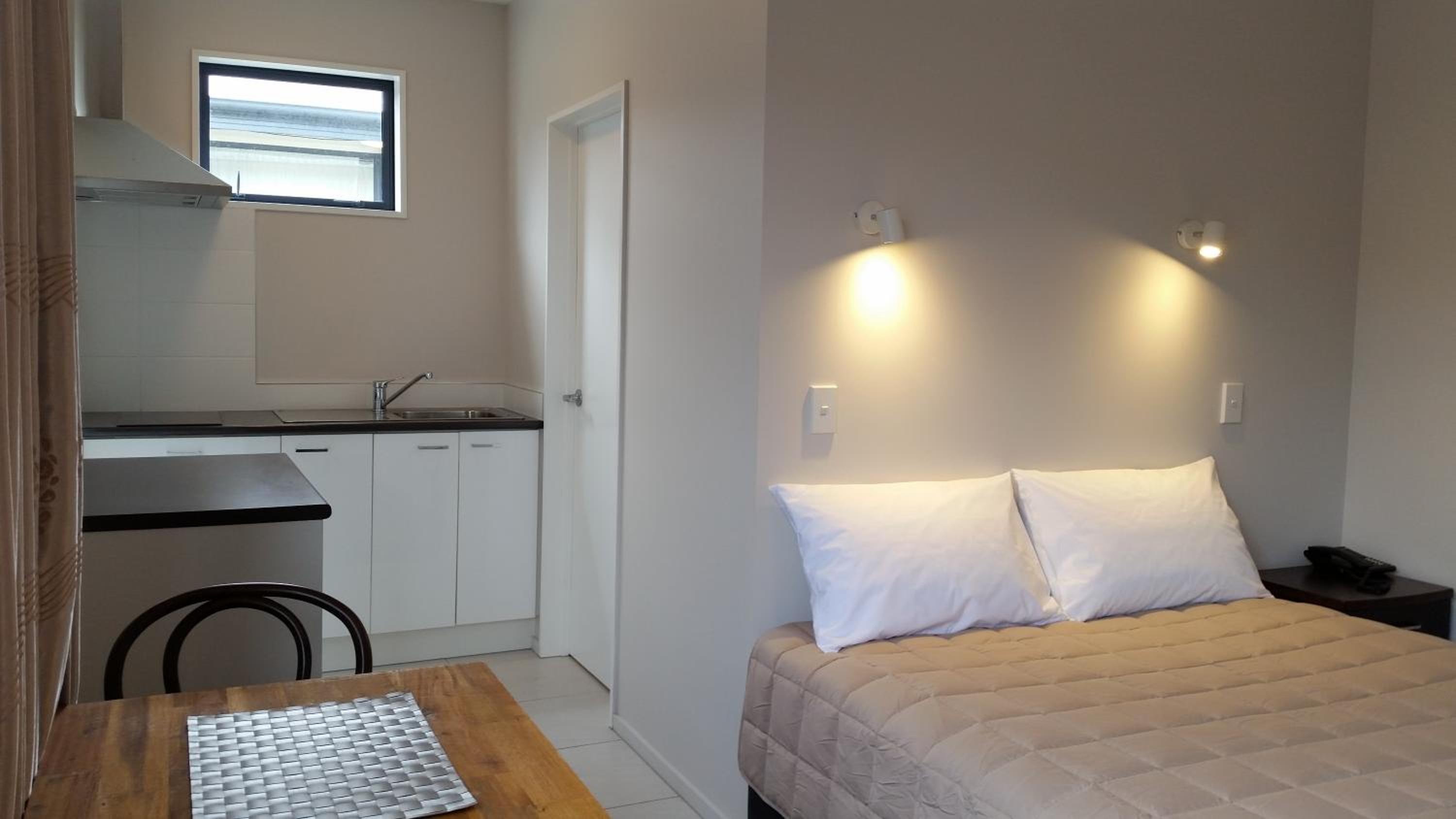 319 Addington Motel