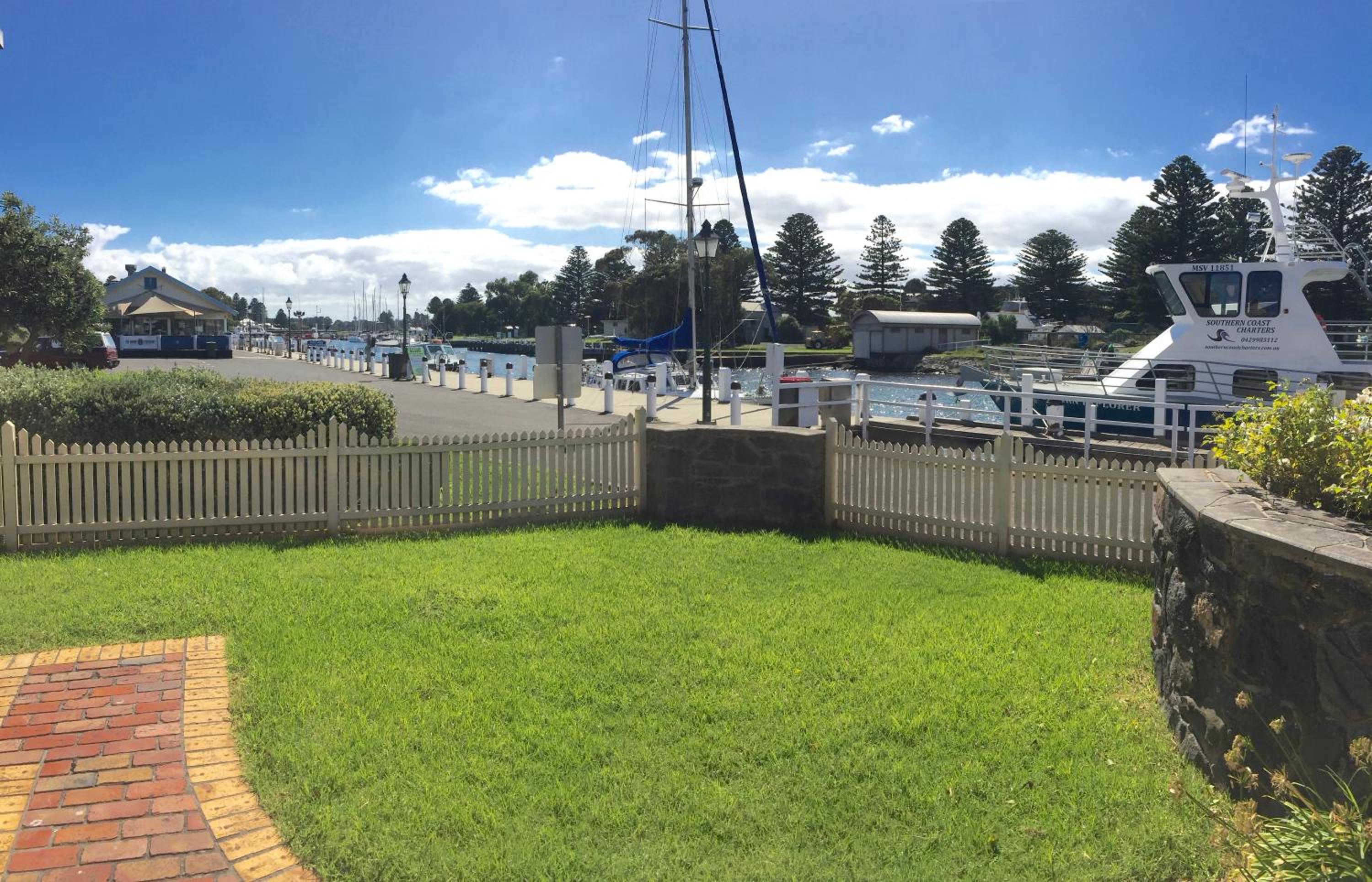 Dockside Waterfront Indulgence