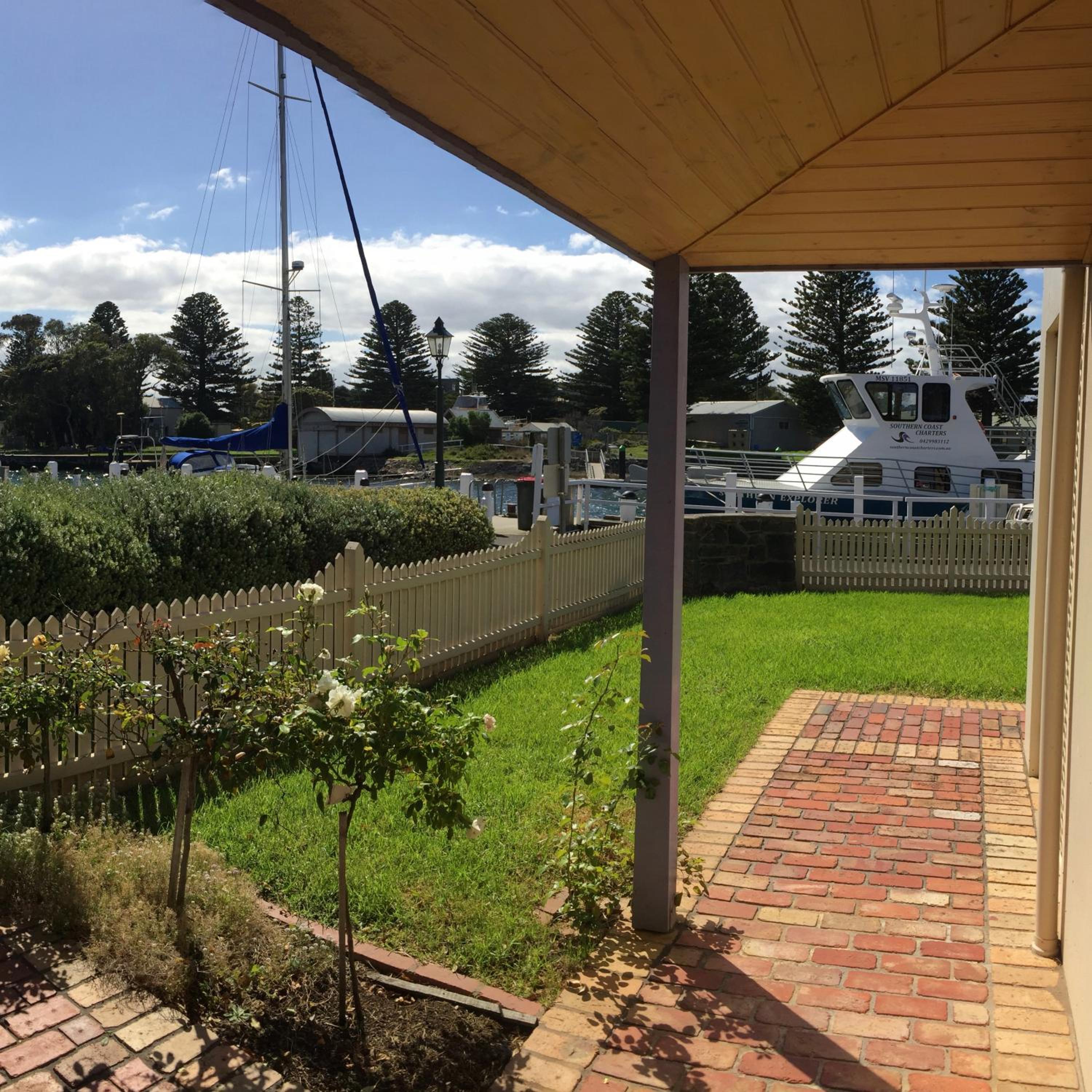 Dockside Waterfront Indulgence