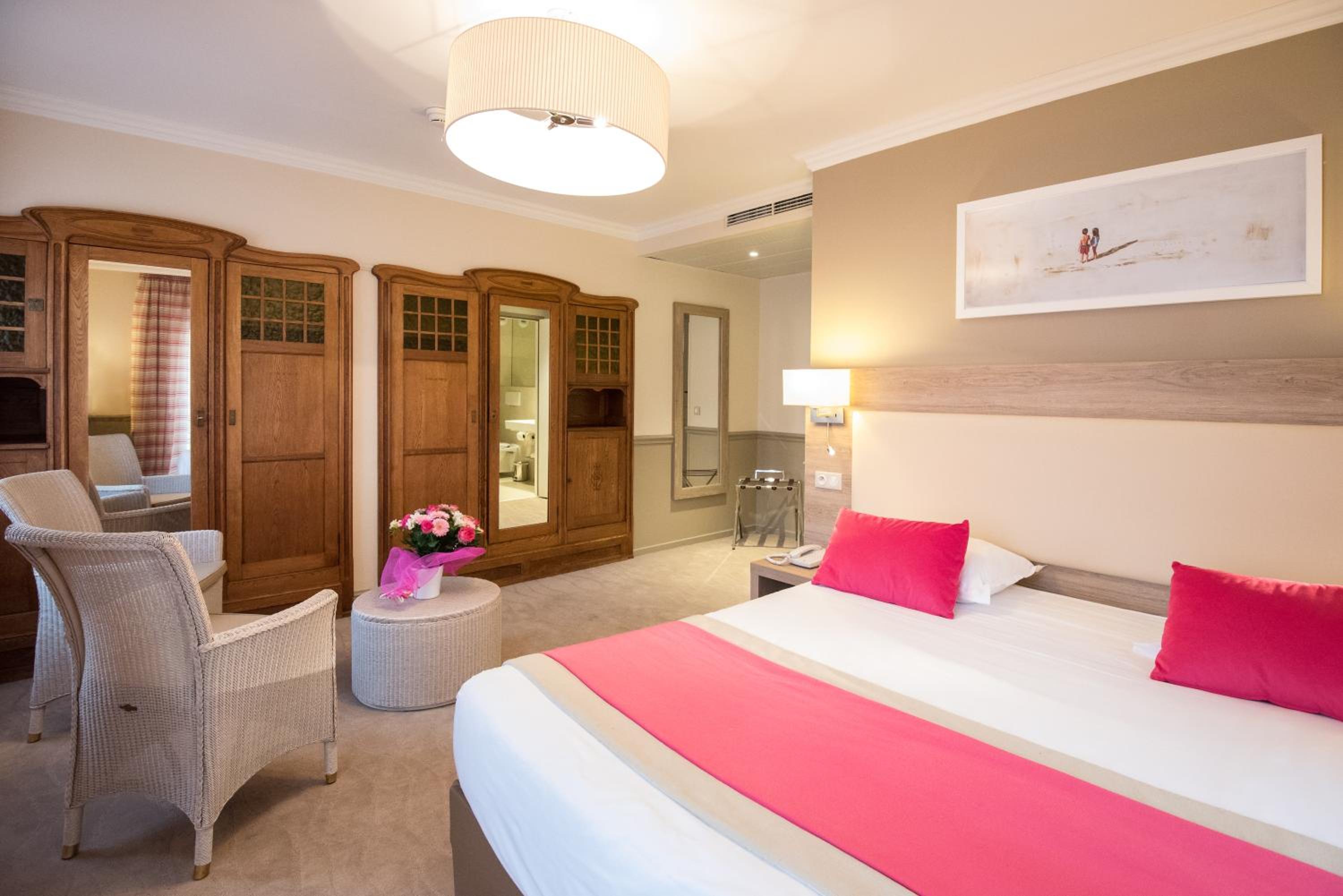 Menton Vacations - Hotel Vacances Bleues Royal Westminster - Property Image 10