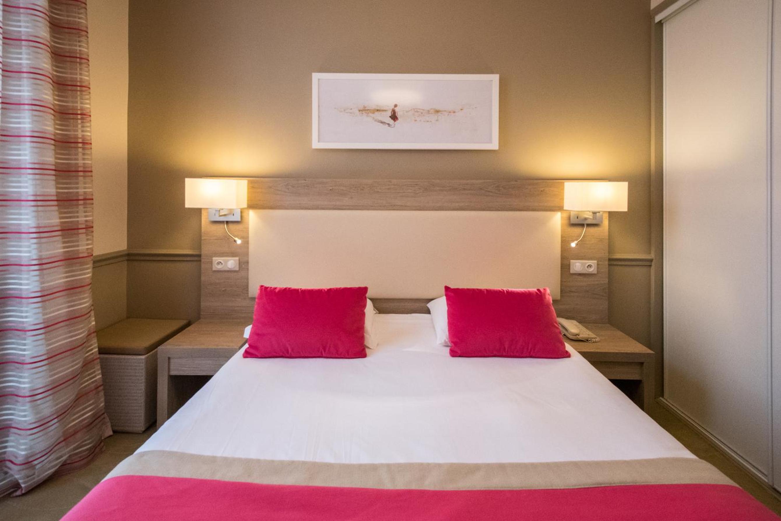 Menton Vacations - Hotel Vacances Bleues Royal Westminster - Property Image 9