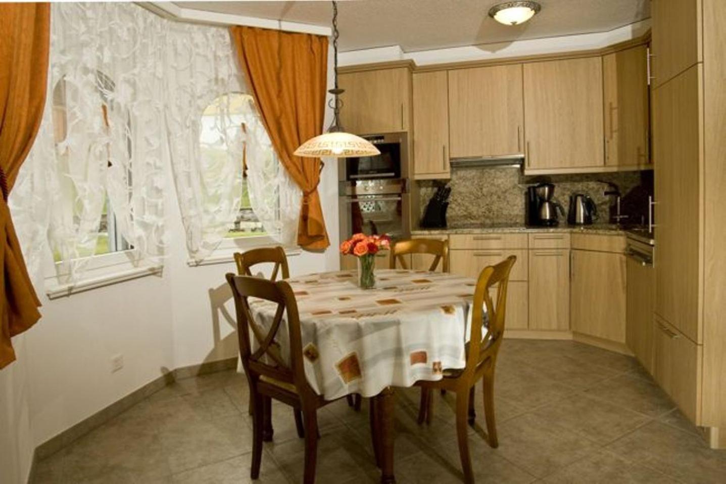 Residenz Ambassador B01 Wellness und Fitness view 3
