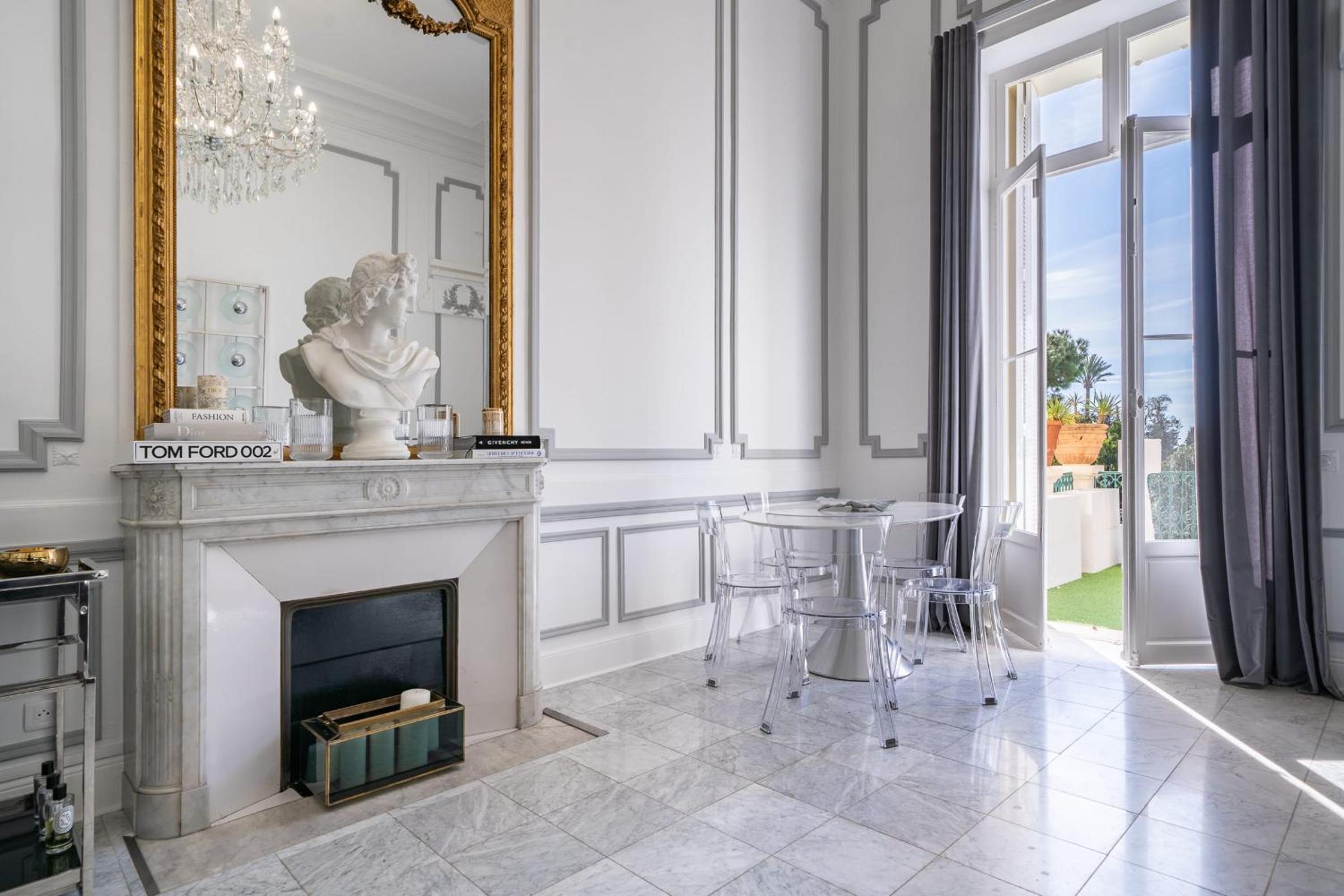 Prestige Cannes Alexandre III Terrace 2bdr by B'Your Home