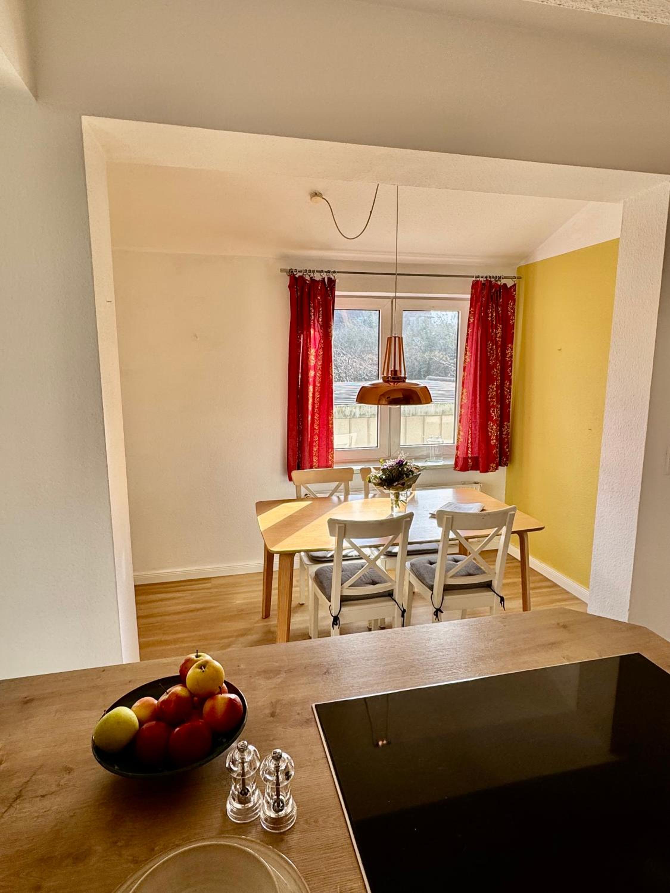 K4 Wohnung mit Gartenblick