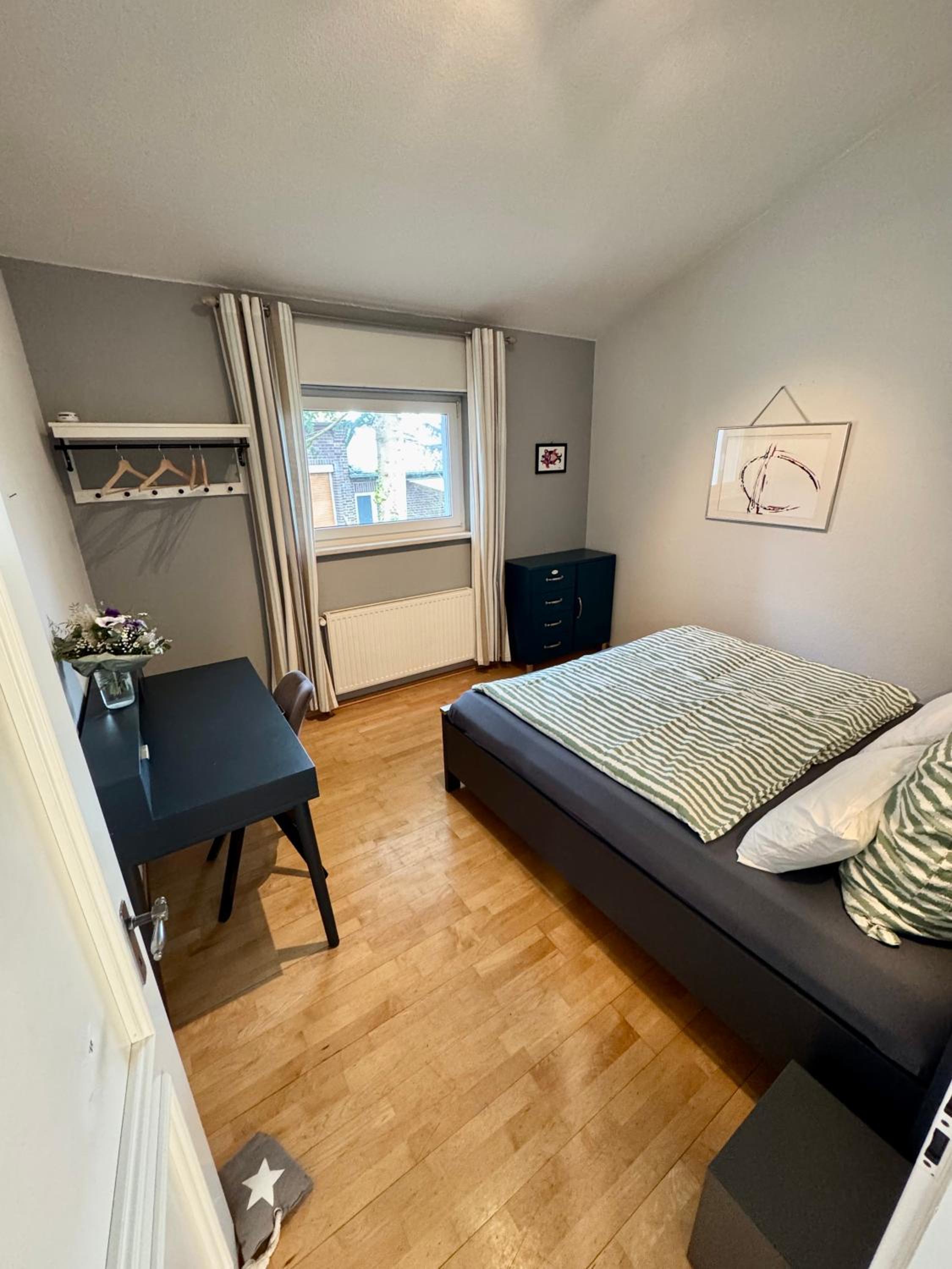 K4 Wohnung mit Gartenblick