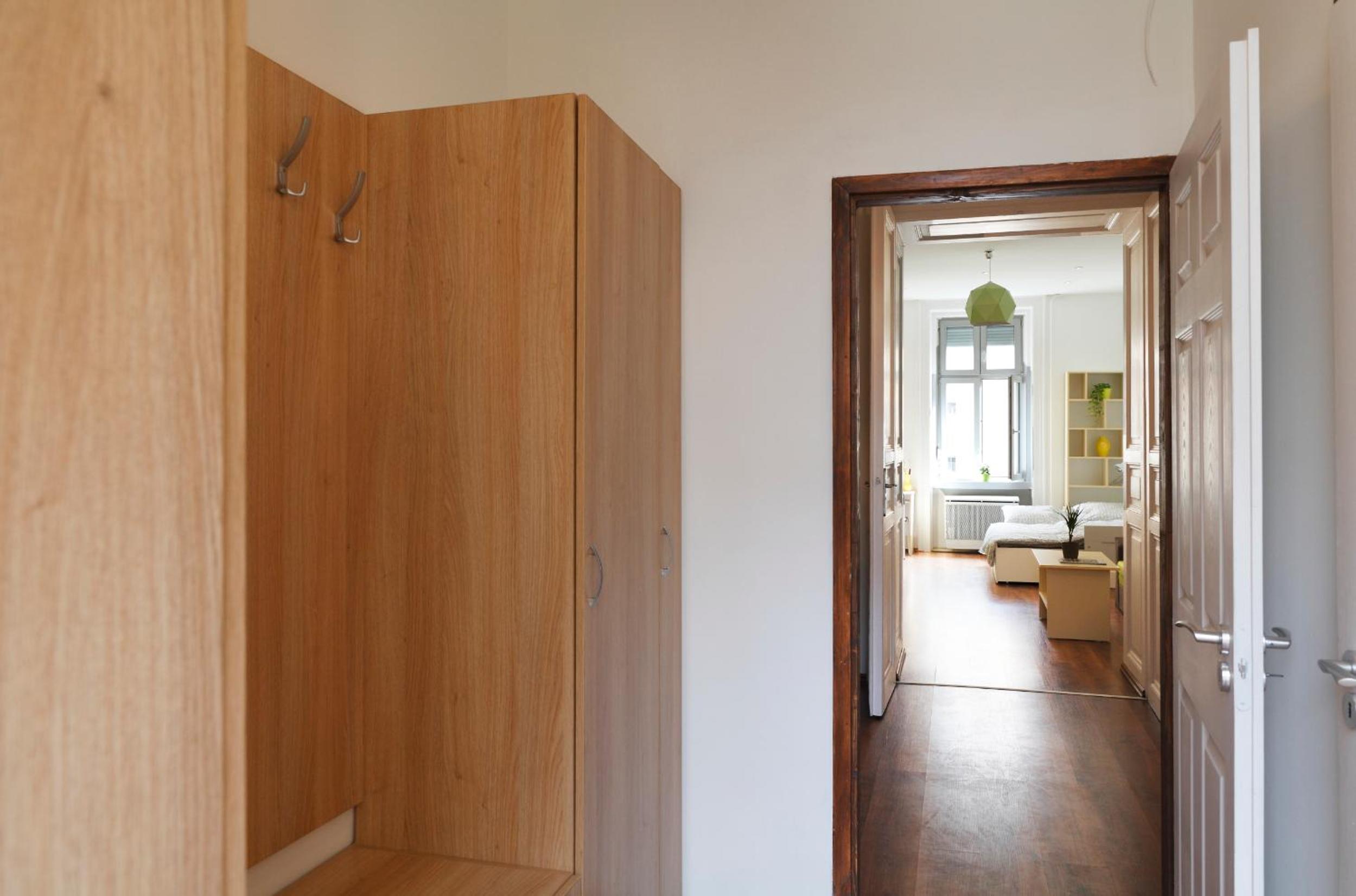 Green Thea Apartment / Free Parking view 2