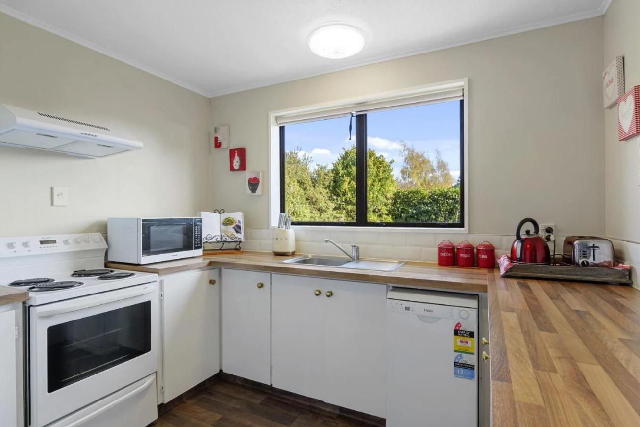 Methven central 3 bedroom house- Colcord