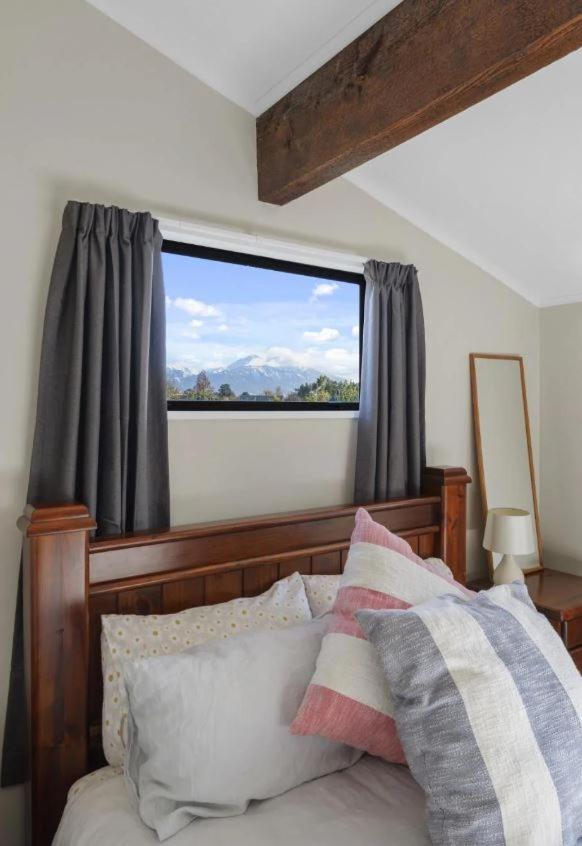 Methven central 3 bedroom house- Colcord
