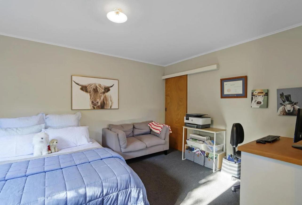 Methven central 3 bedroom house- Colcord