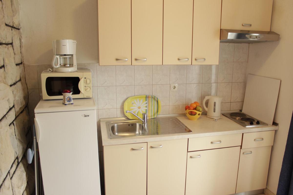 Apartments Ivo & Anka Cobrnic view 5