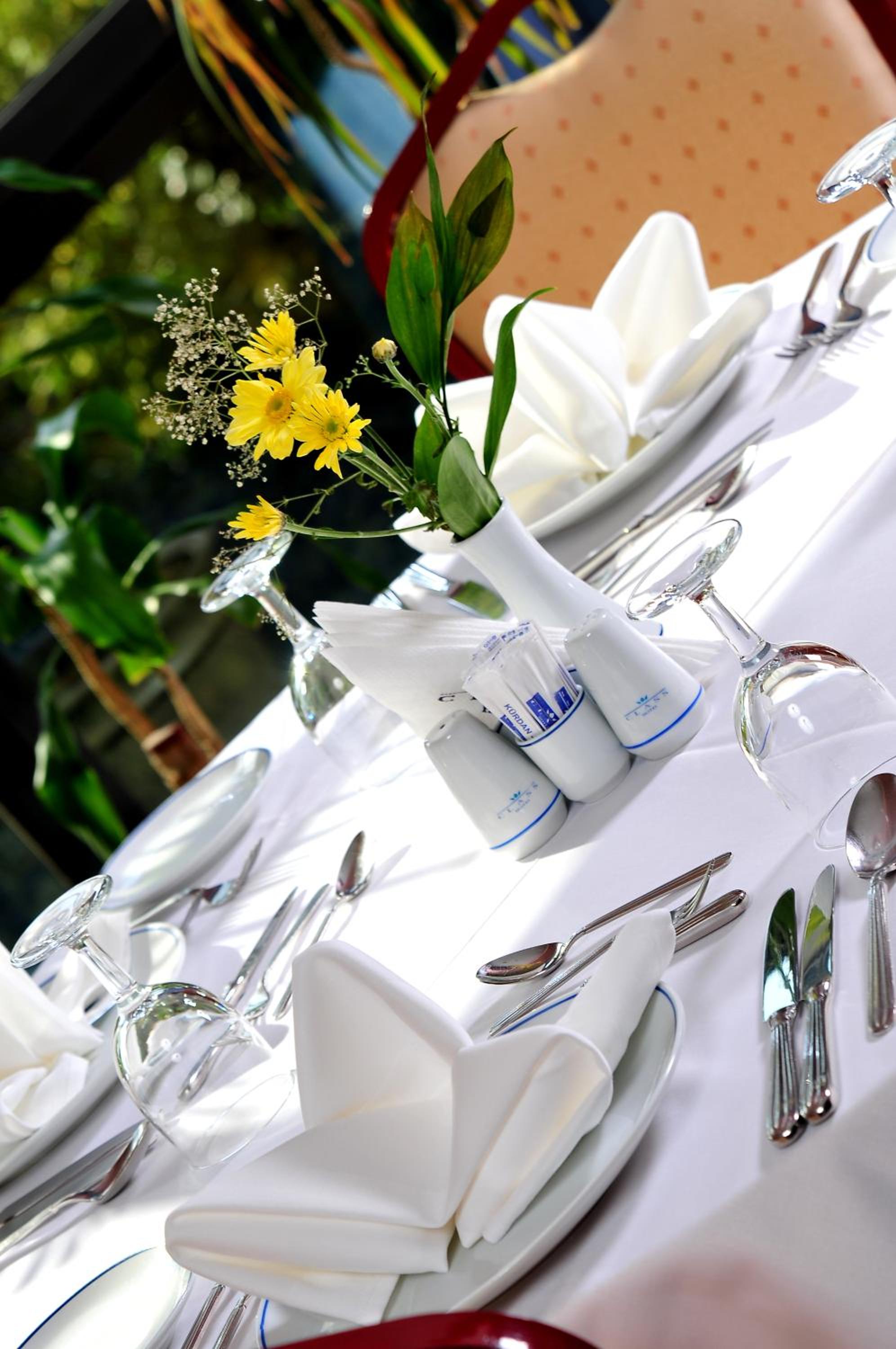 Class Hotel - Image 36