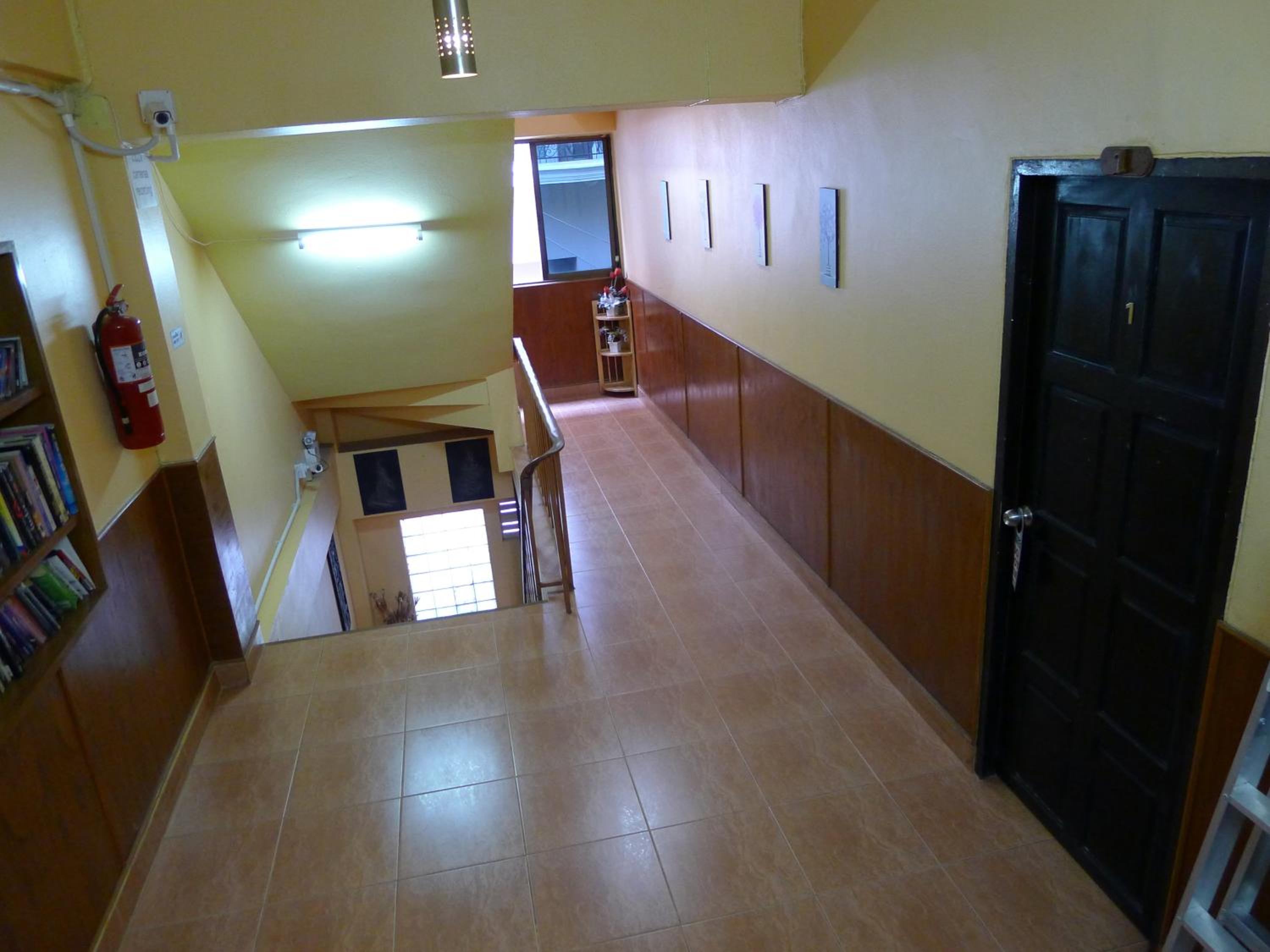 Metro Apartments