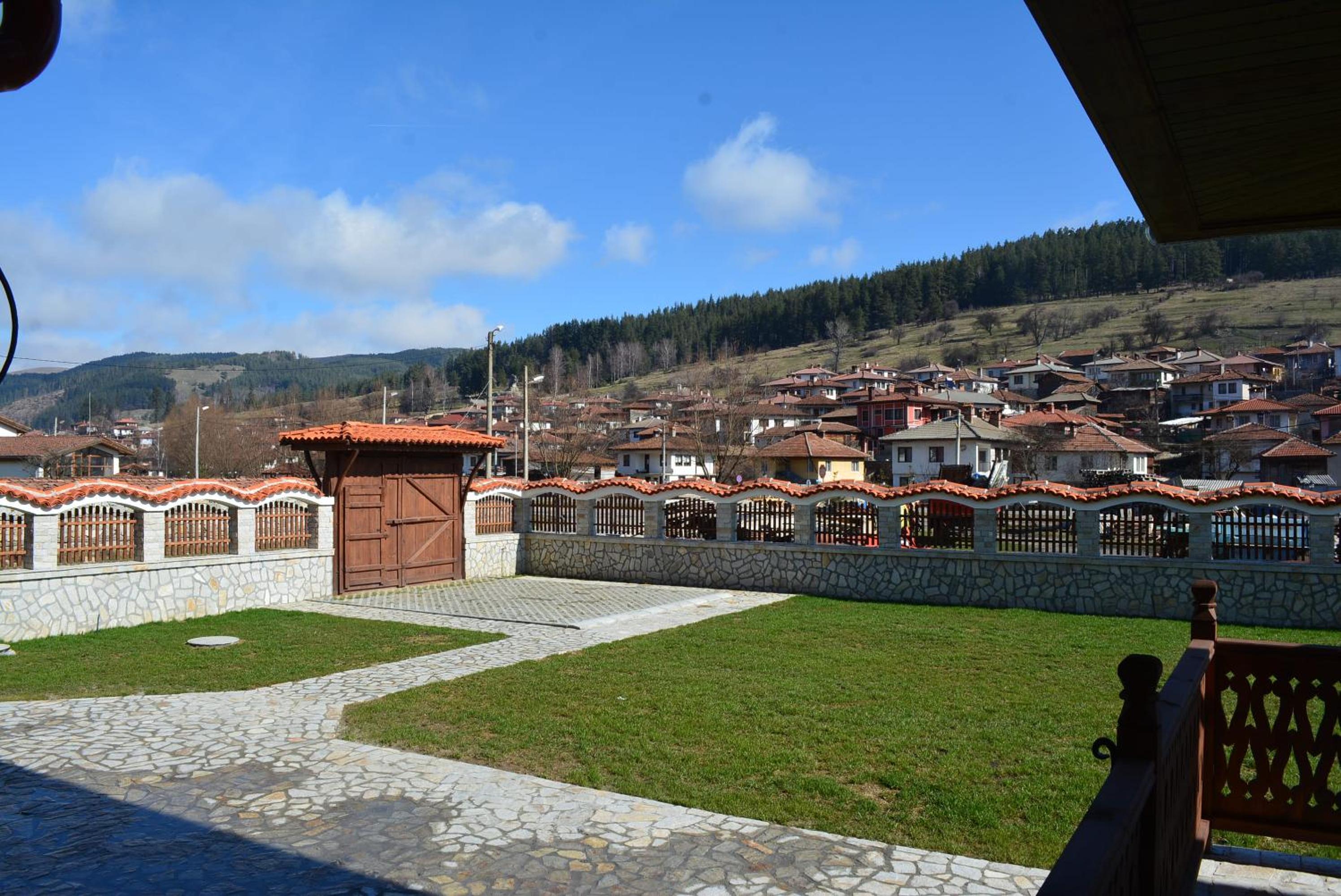 Guest House H Dzhogolanov