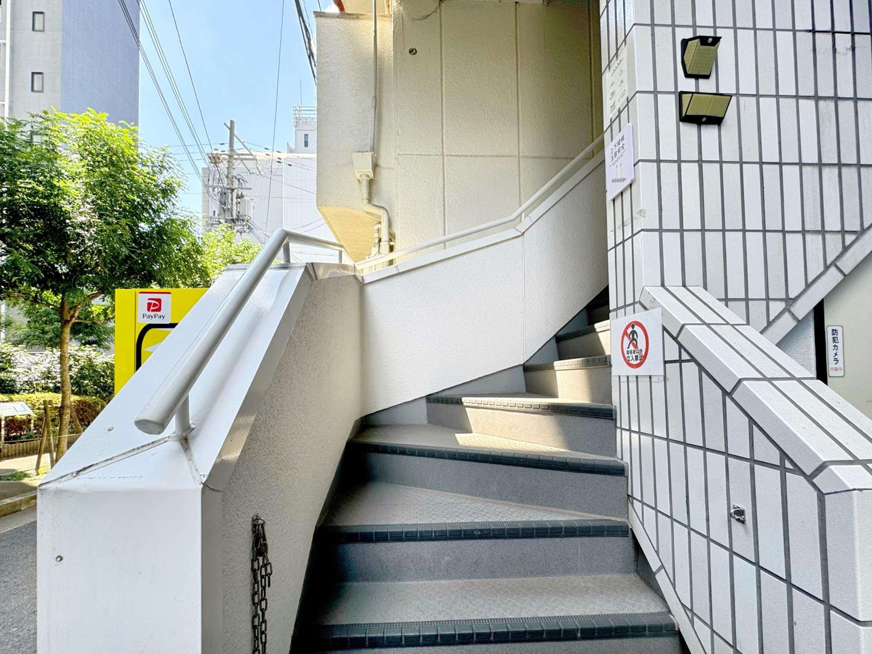 駅徒歩1分2DKで広々快適5階エレベーターなし 天王寺4分心斎橋13分HANAInn