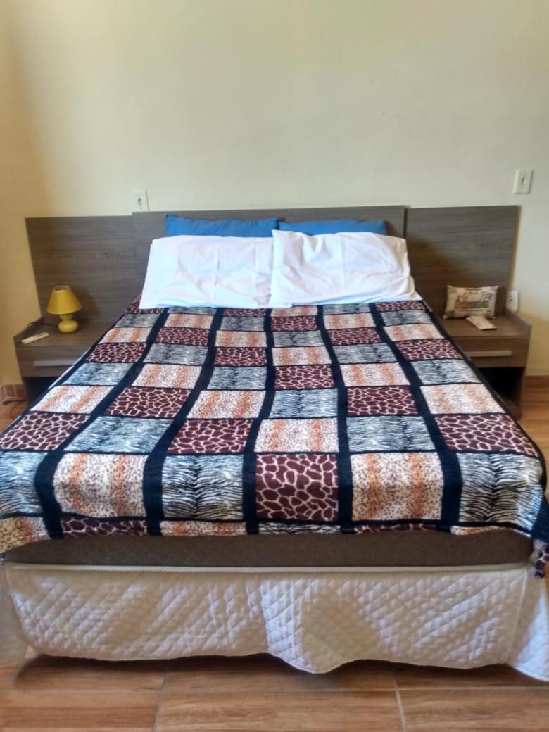 Cabo Frio - FJN Serviços de Hospedagem - 70 mts Praia
