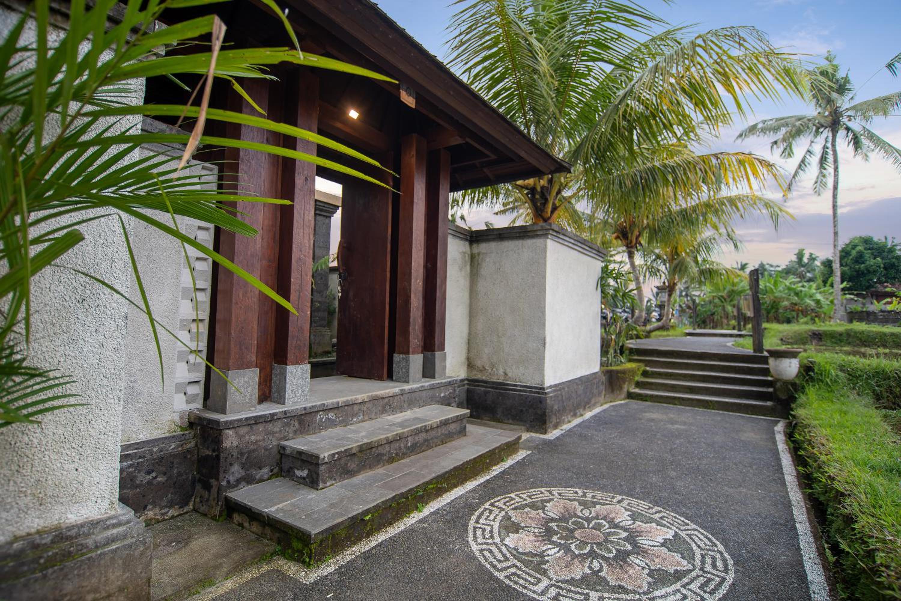 Uma Langkih Villa
