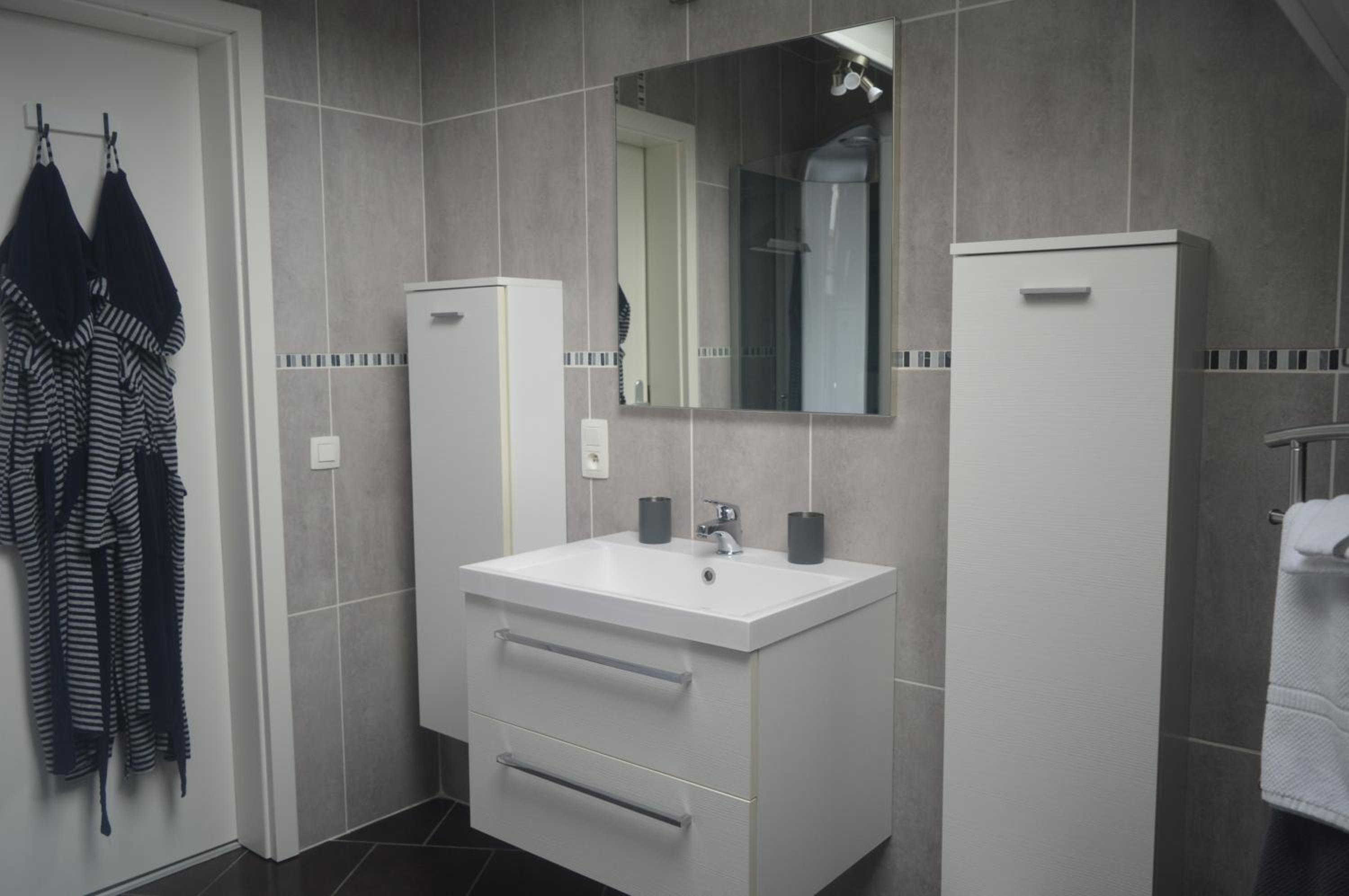 Photo 34