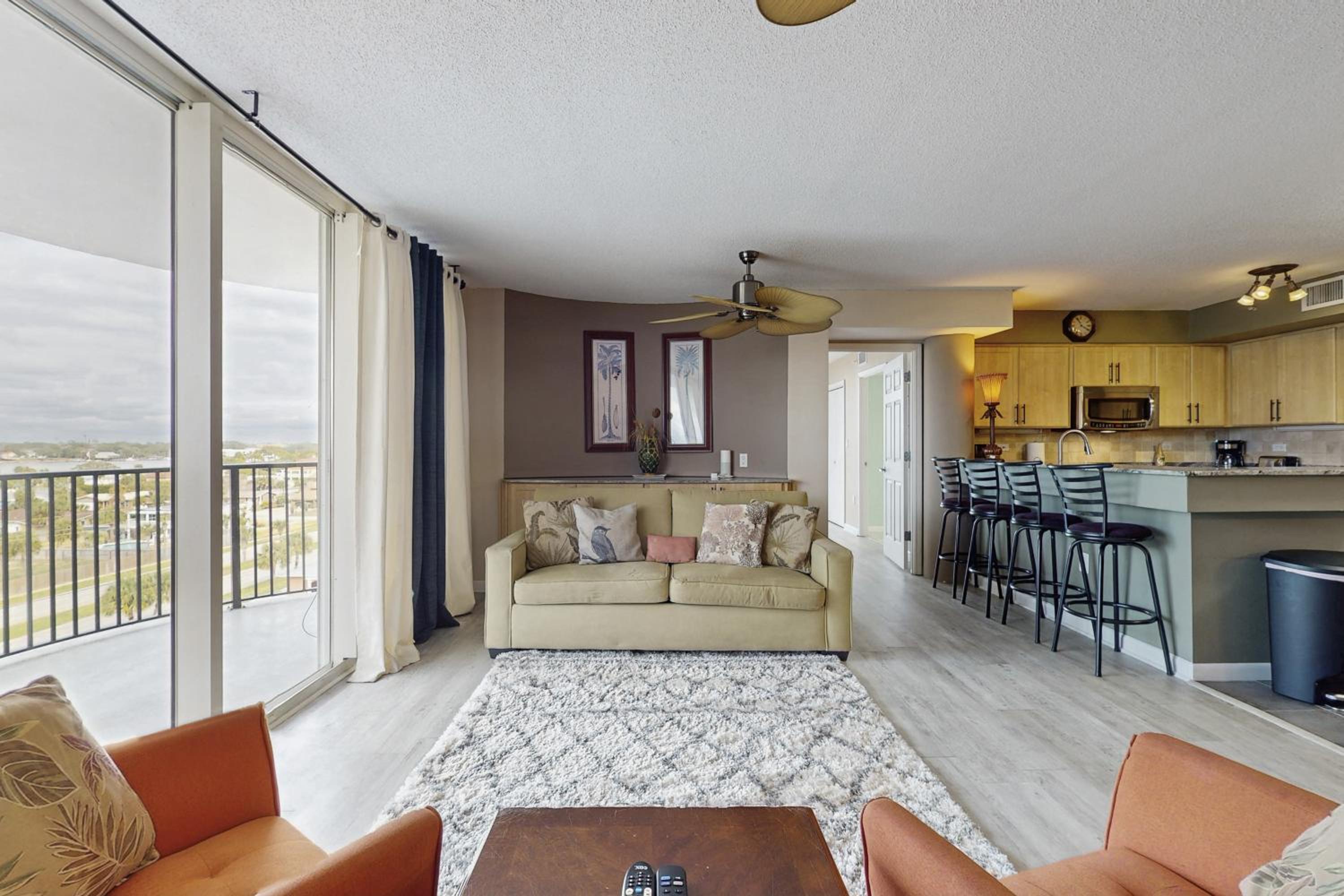 Beachfront Florida Penthouse with Pool Access!