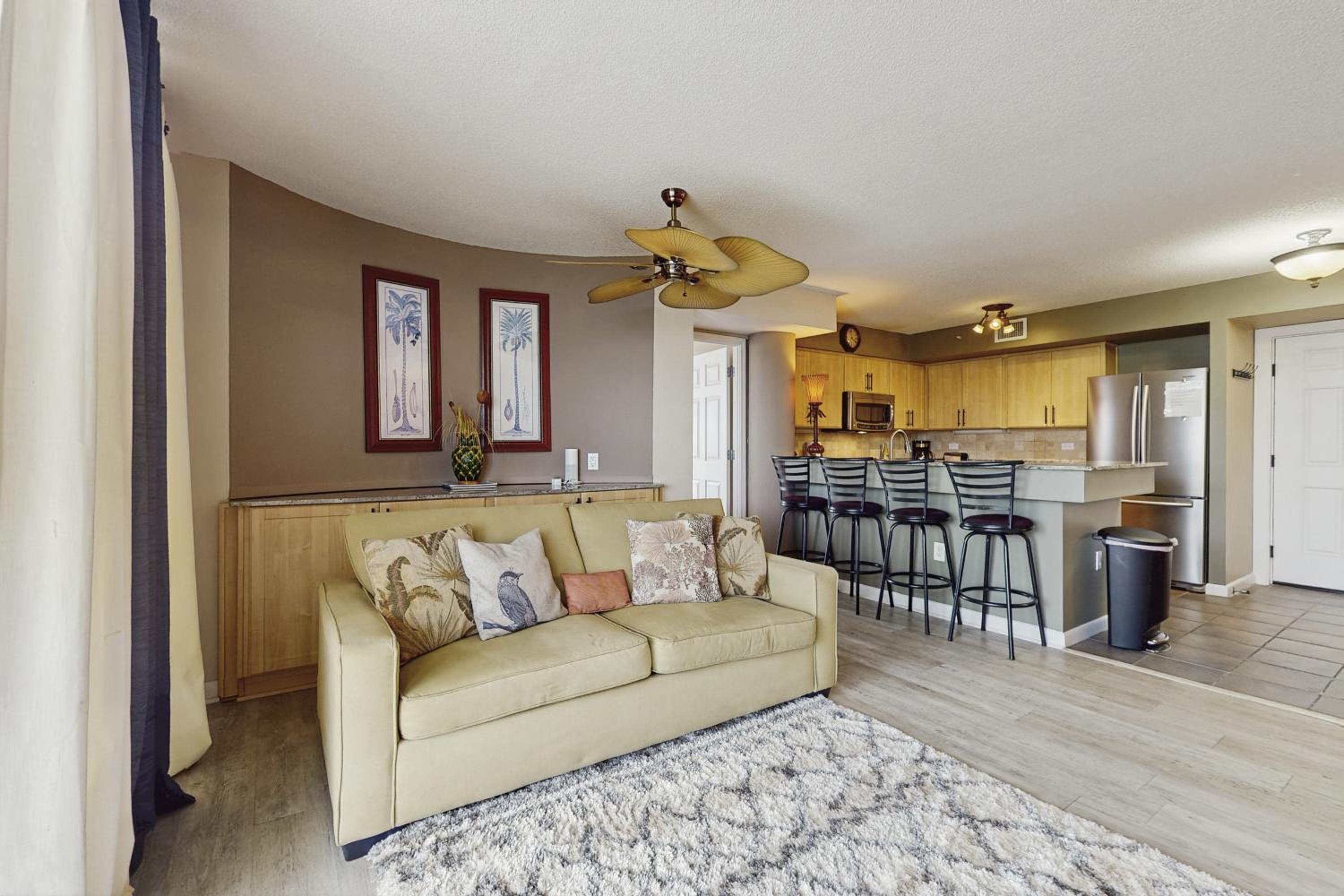 Beachfront Florida Penthouse with Pool Access!