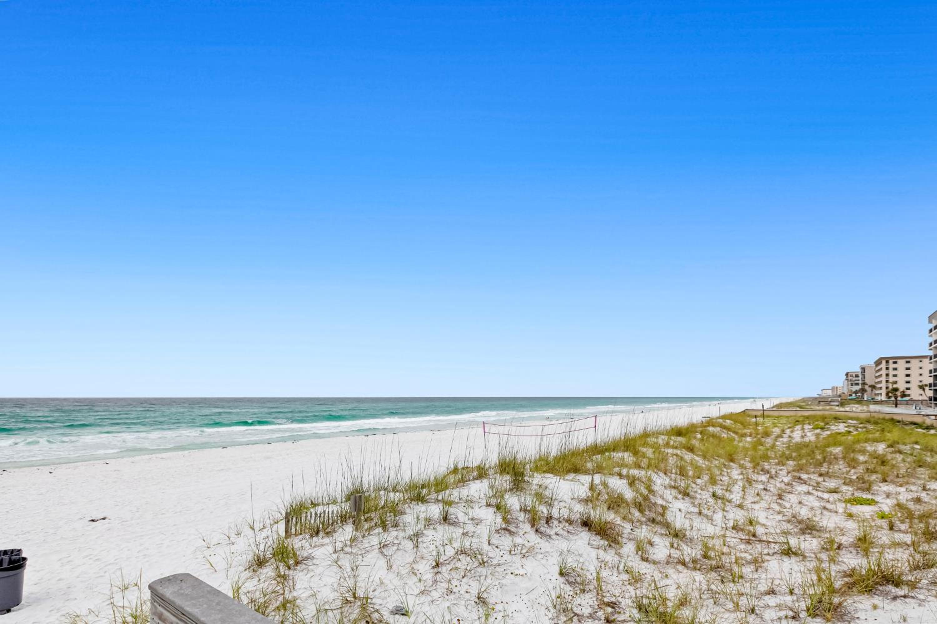 Beachfront Florida Penthouse with Pool Access!