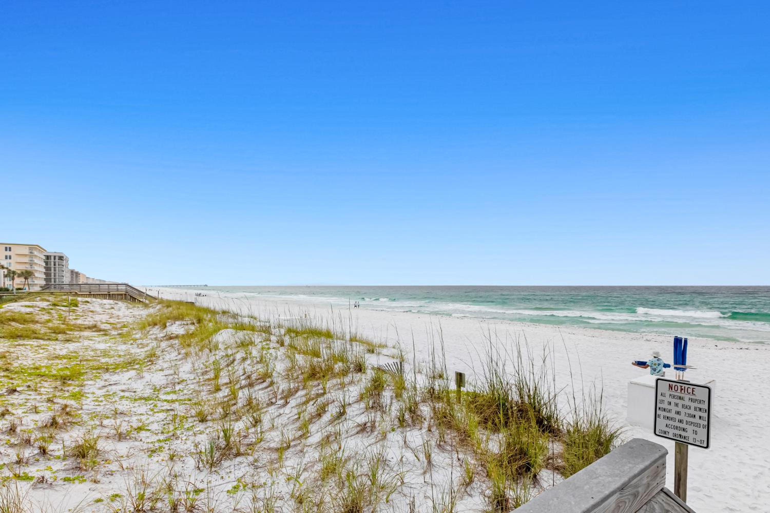 Beachfront Florida Penthouse with Pool Access!