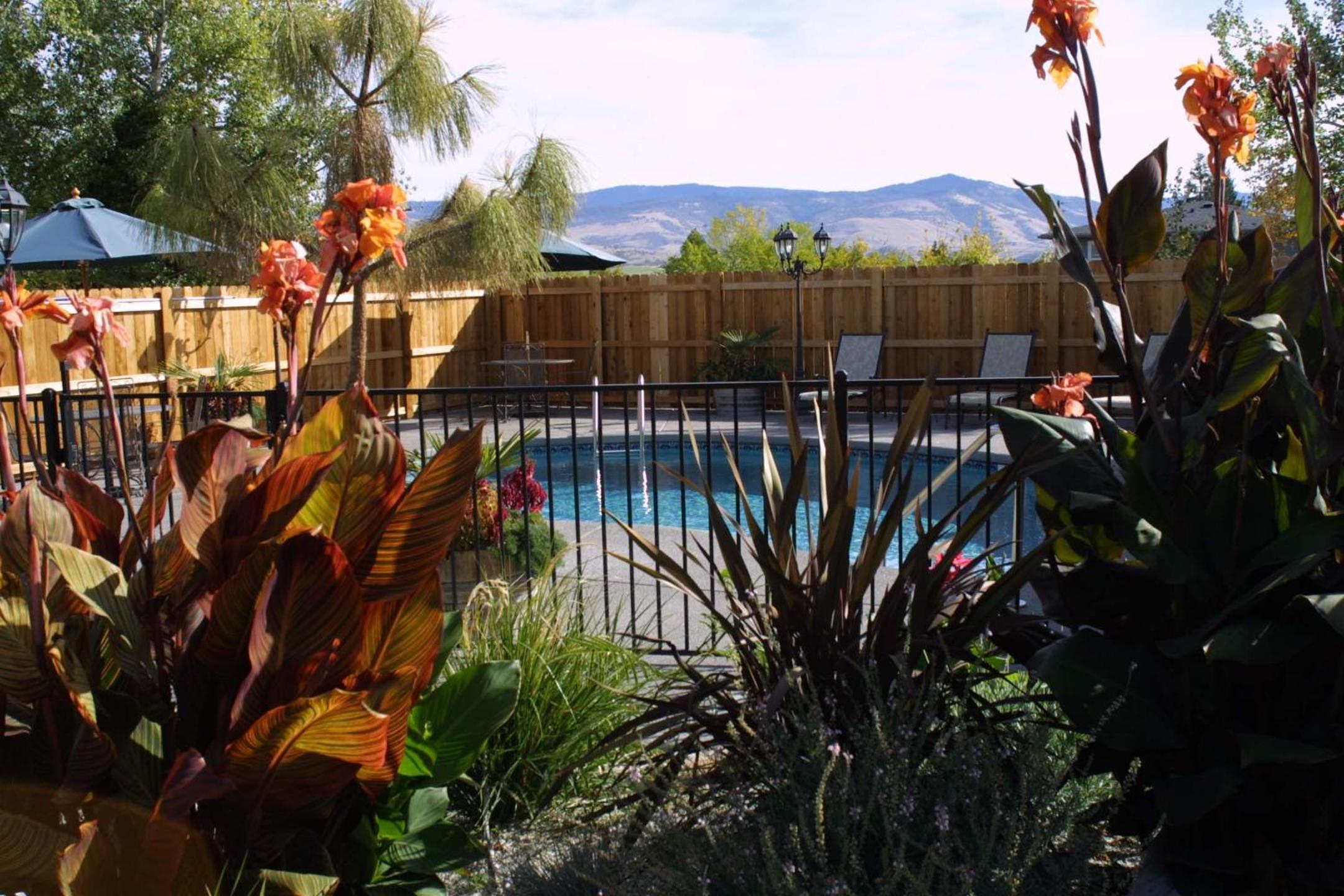 Ashland Vacations - Arden Forest Inn - Property Image 1