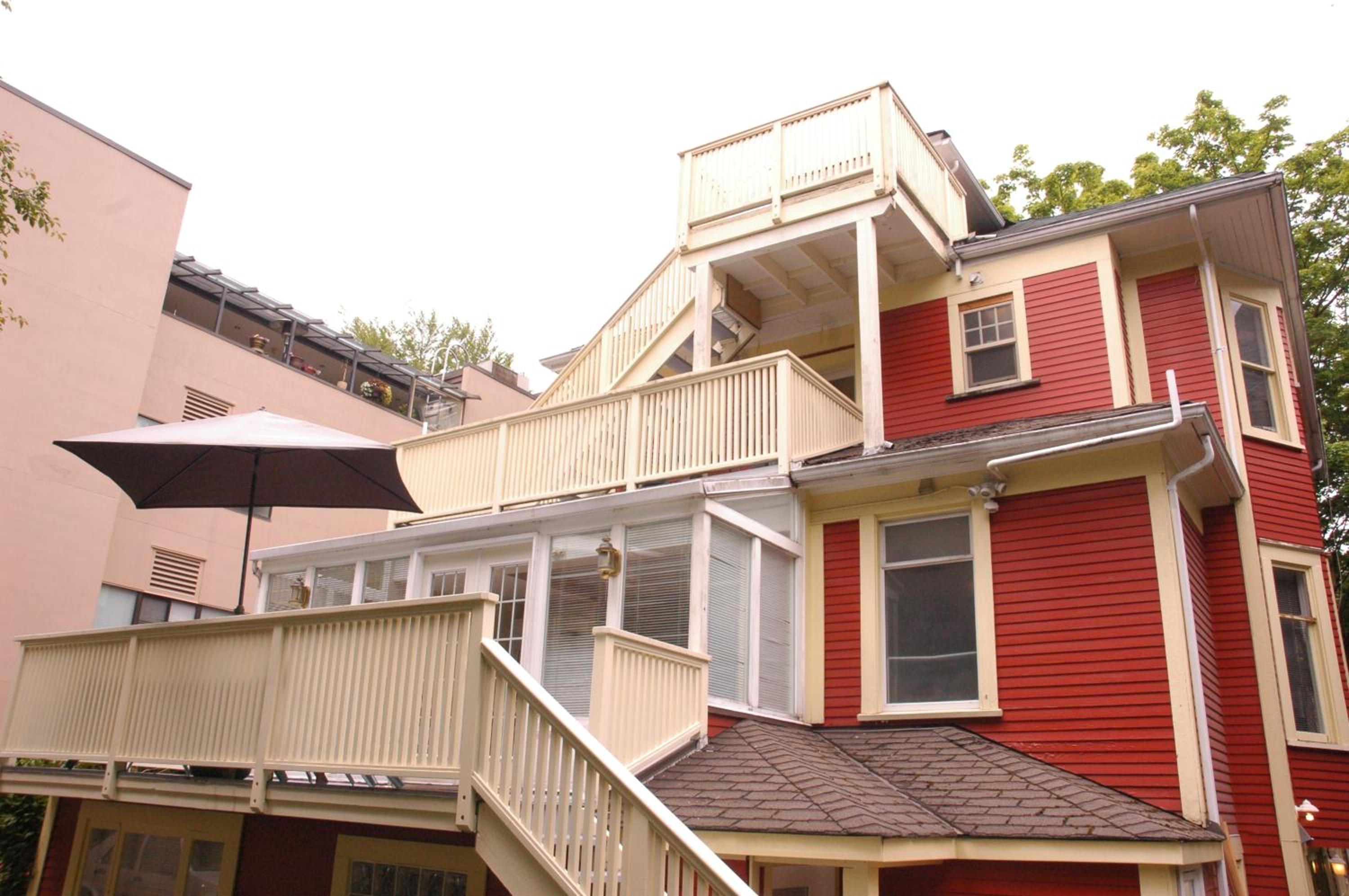Douglas Guest House