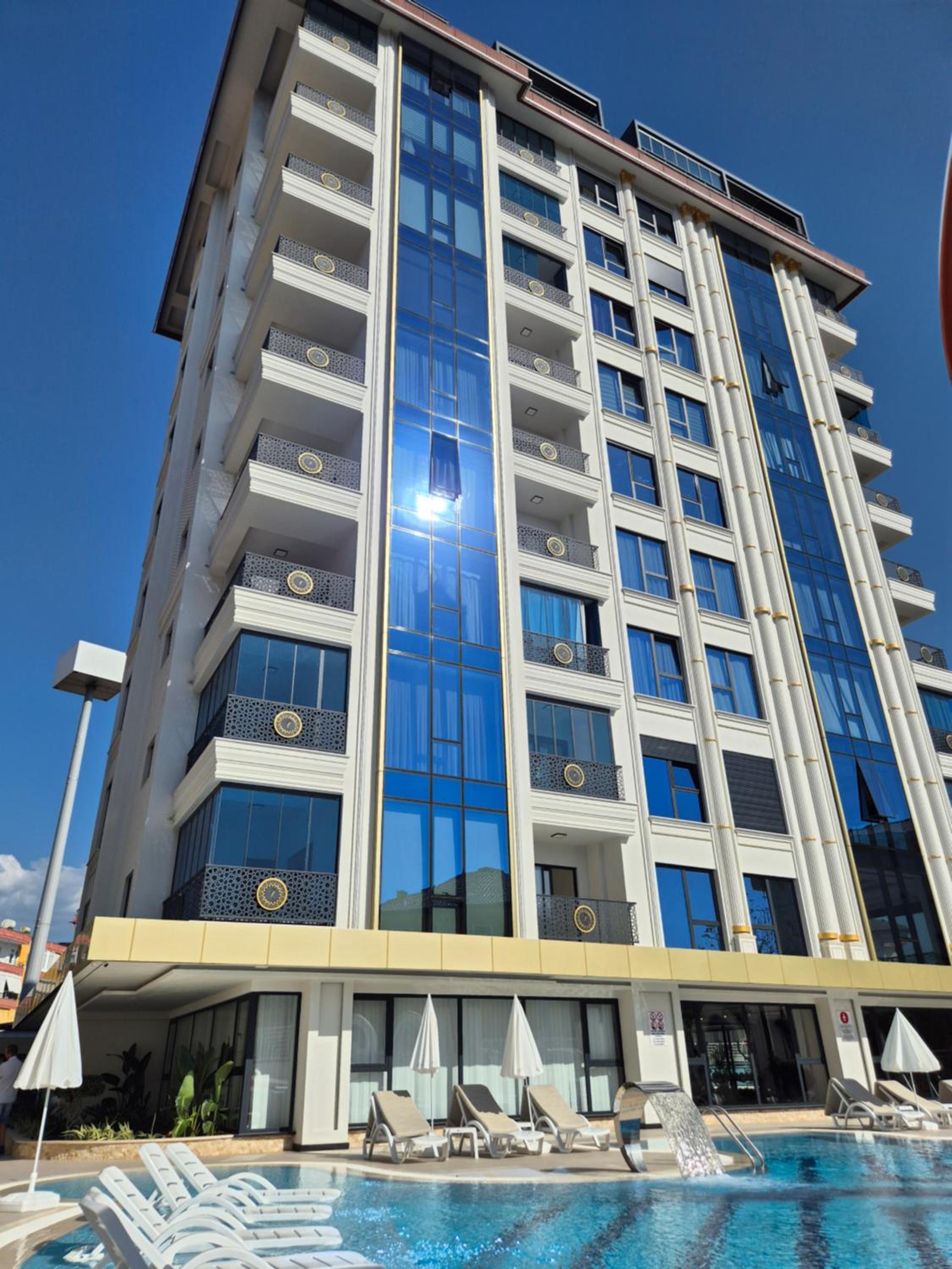 Luxury apartment with panoramic sea view emerald