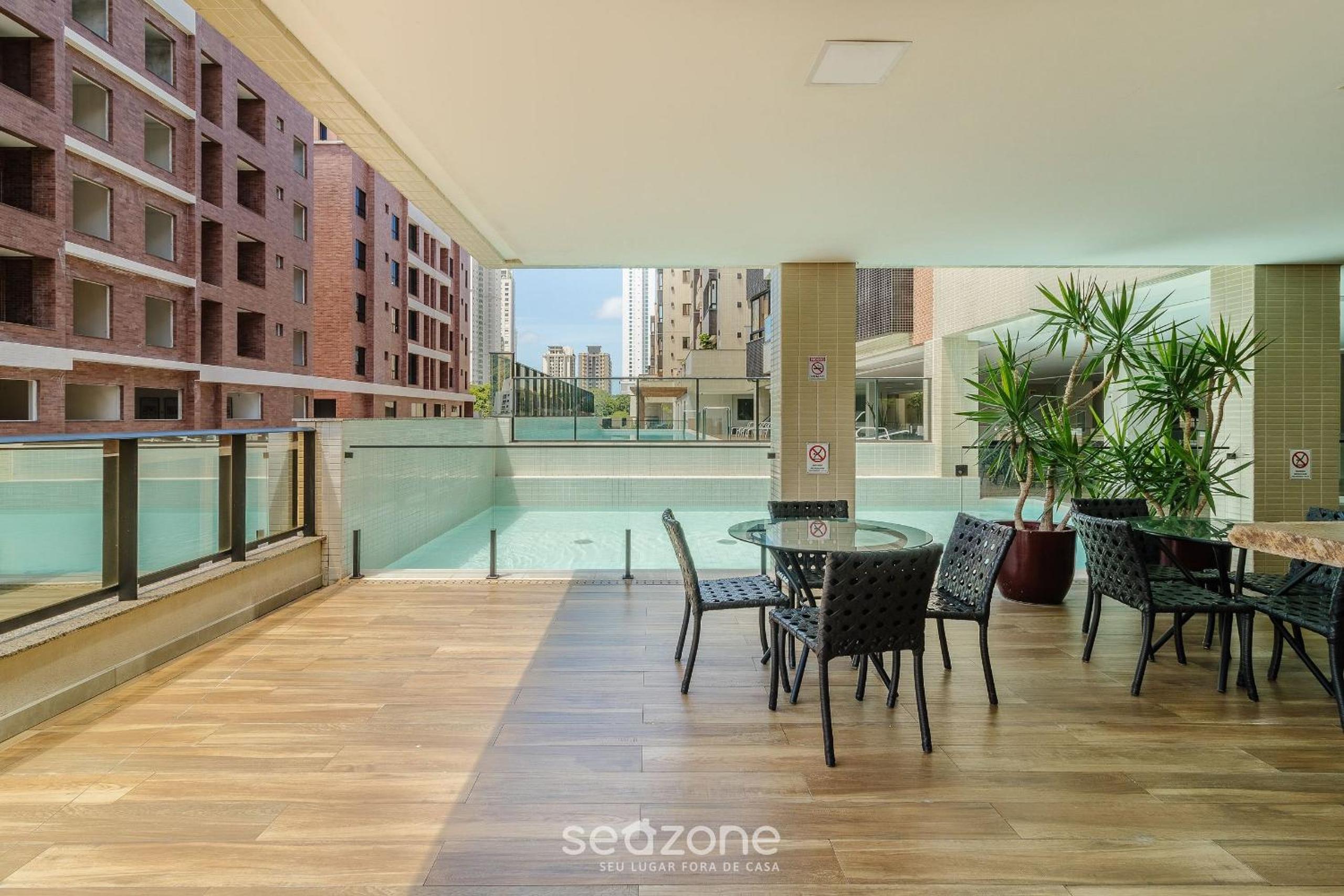 1BR Apt w/ pool 650m from beach PDN0113